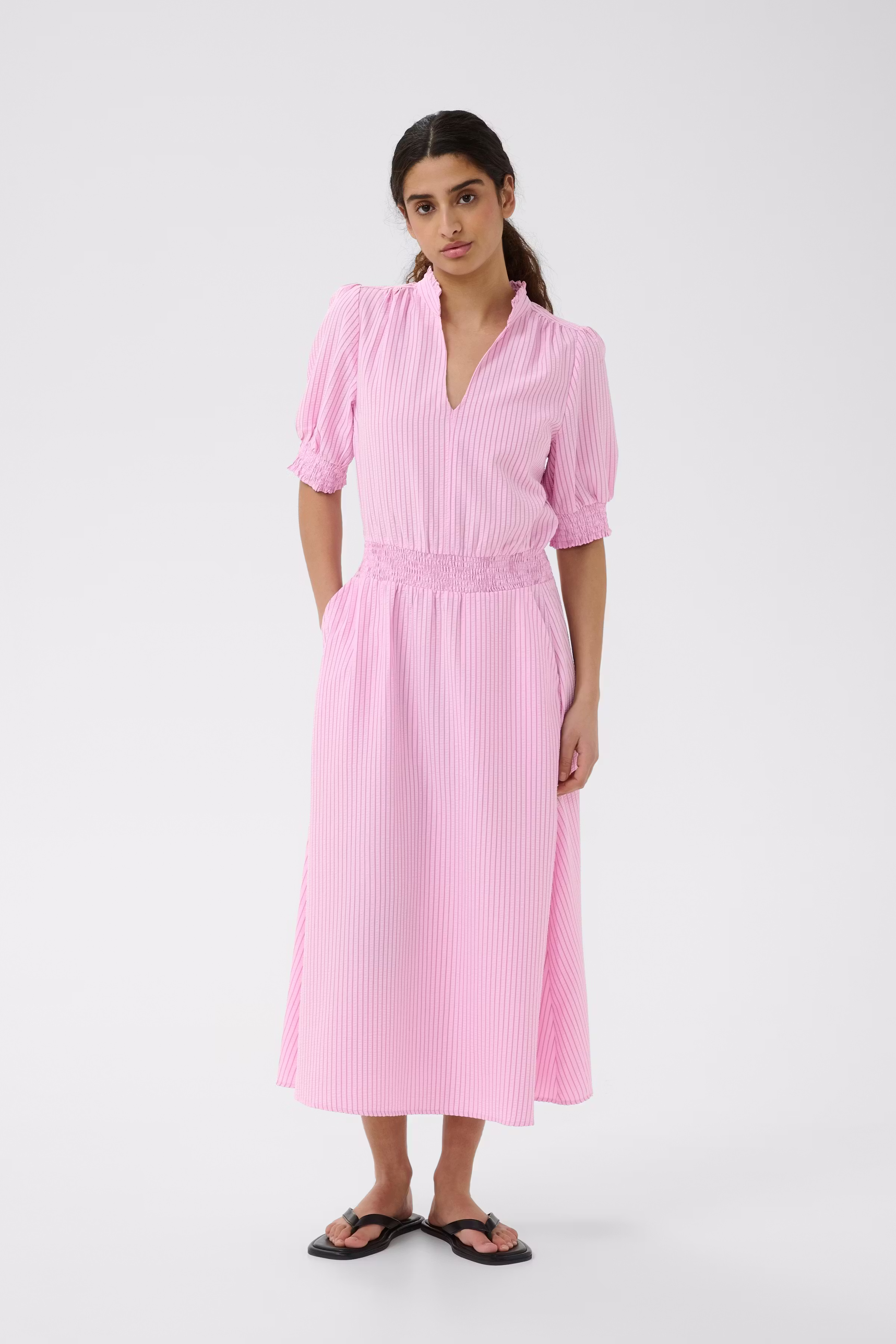 BellaIW Kjole LOOKBOOK FRONT 30111221-305162