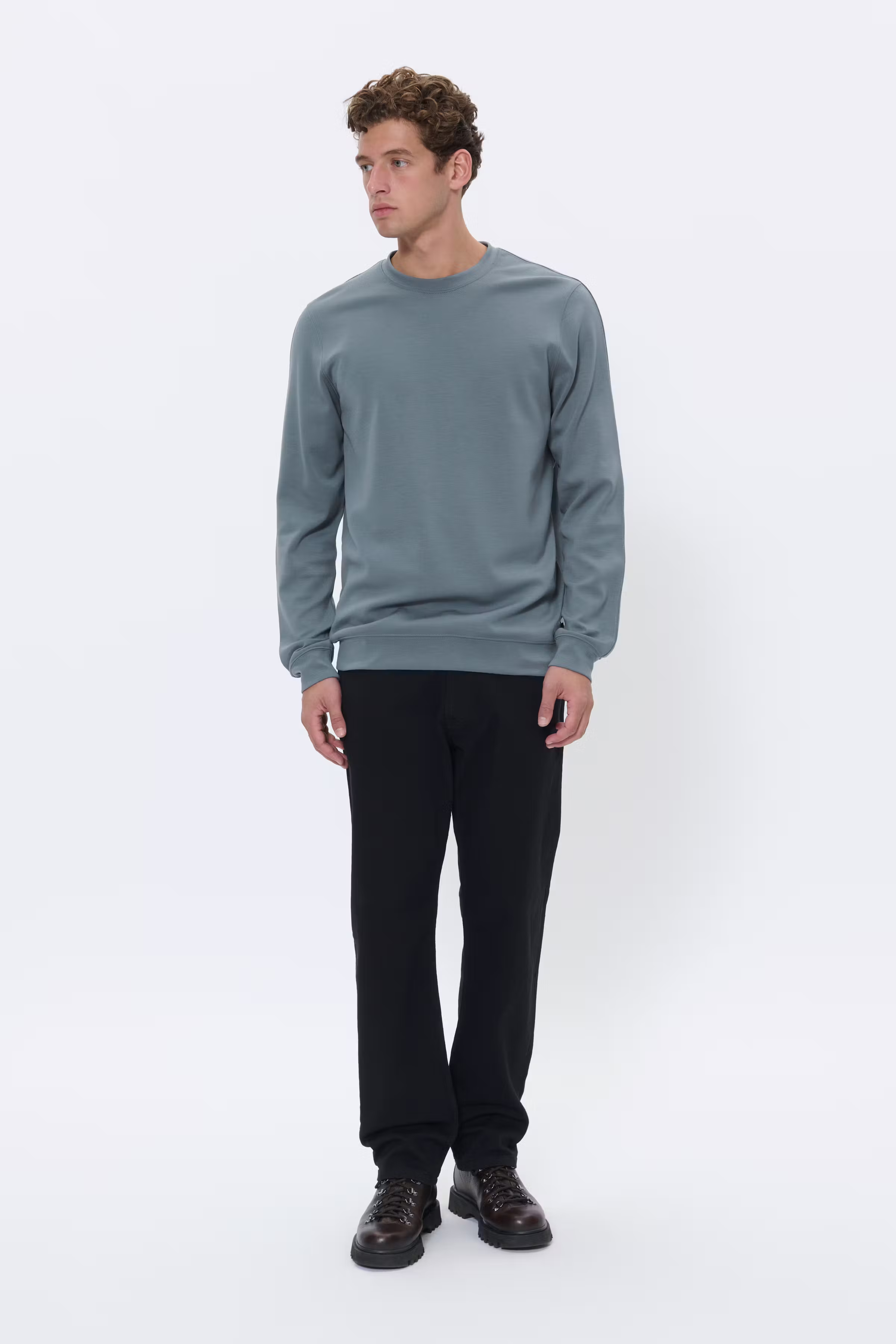 MAharry Pullover LOOKBOOK FRONT 30206535-184214