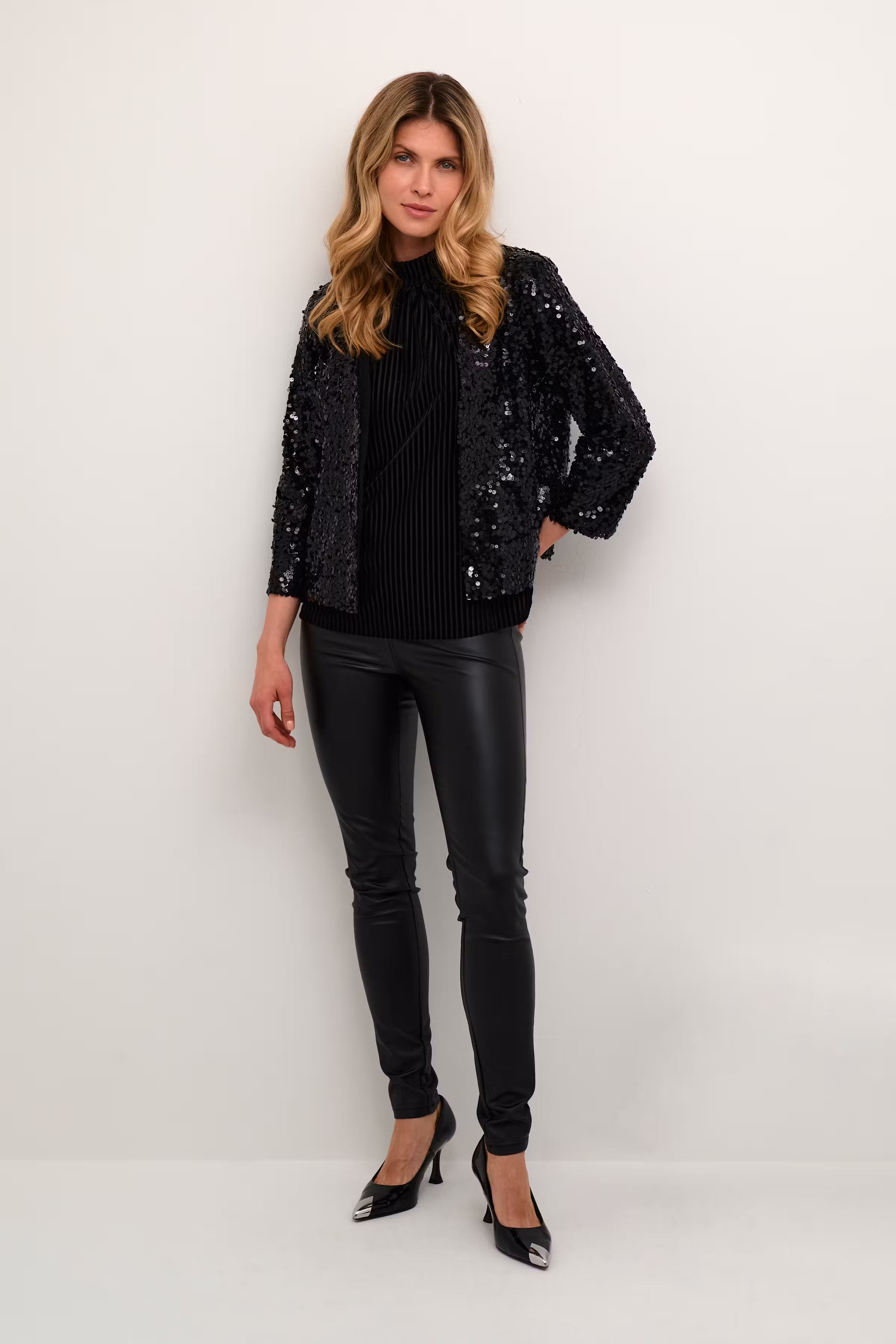 KAluisa Bolero LOOKBOOK FRONT 10552162-100643