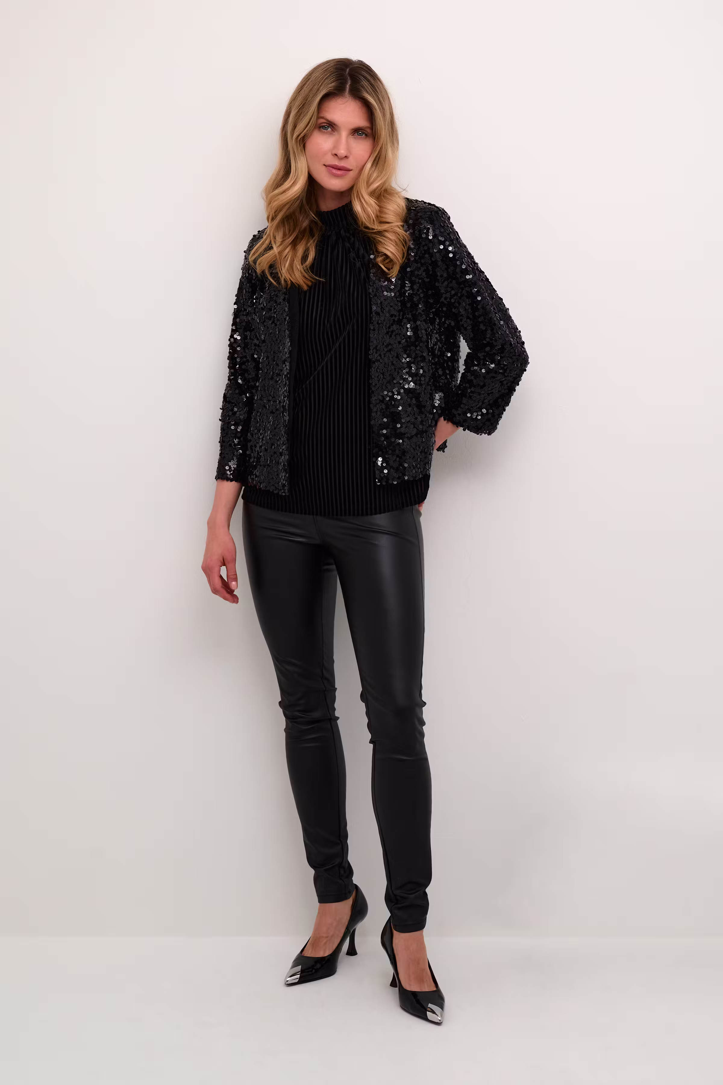 KAluisa Bolero LOOKBOOK FRONT 10552162-100643