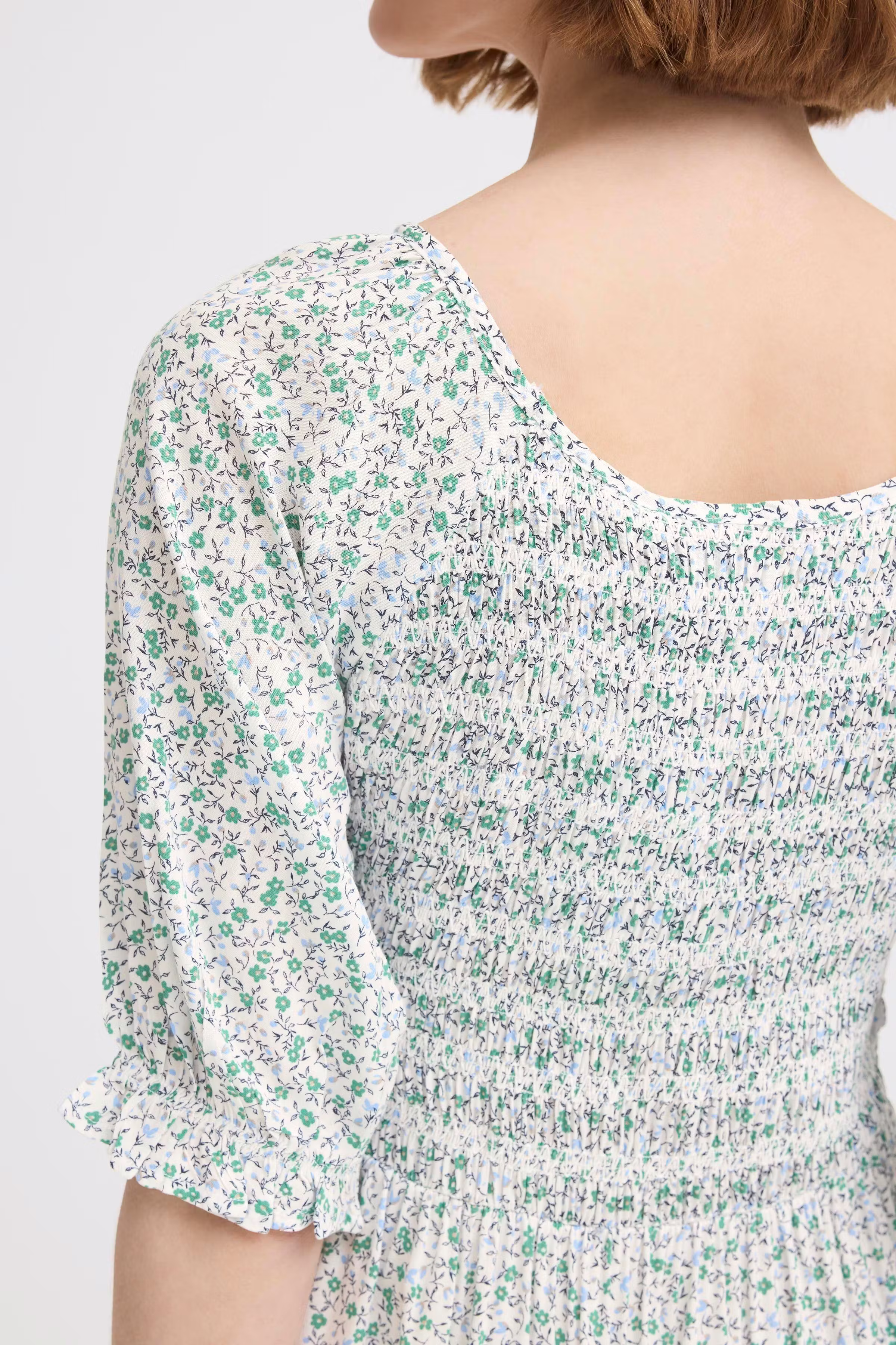 IHVERA Kjole LOOKBOOK DETAIL 20123619-205132