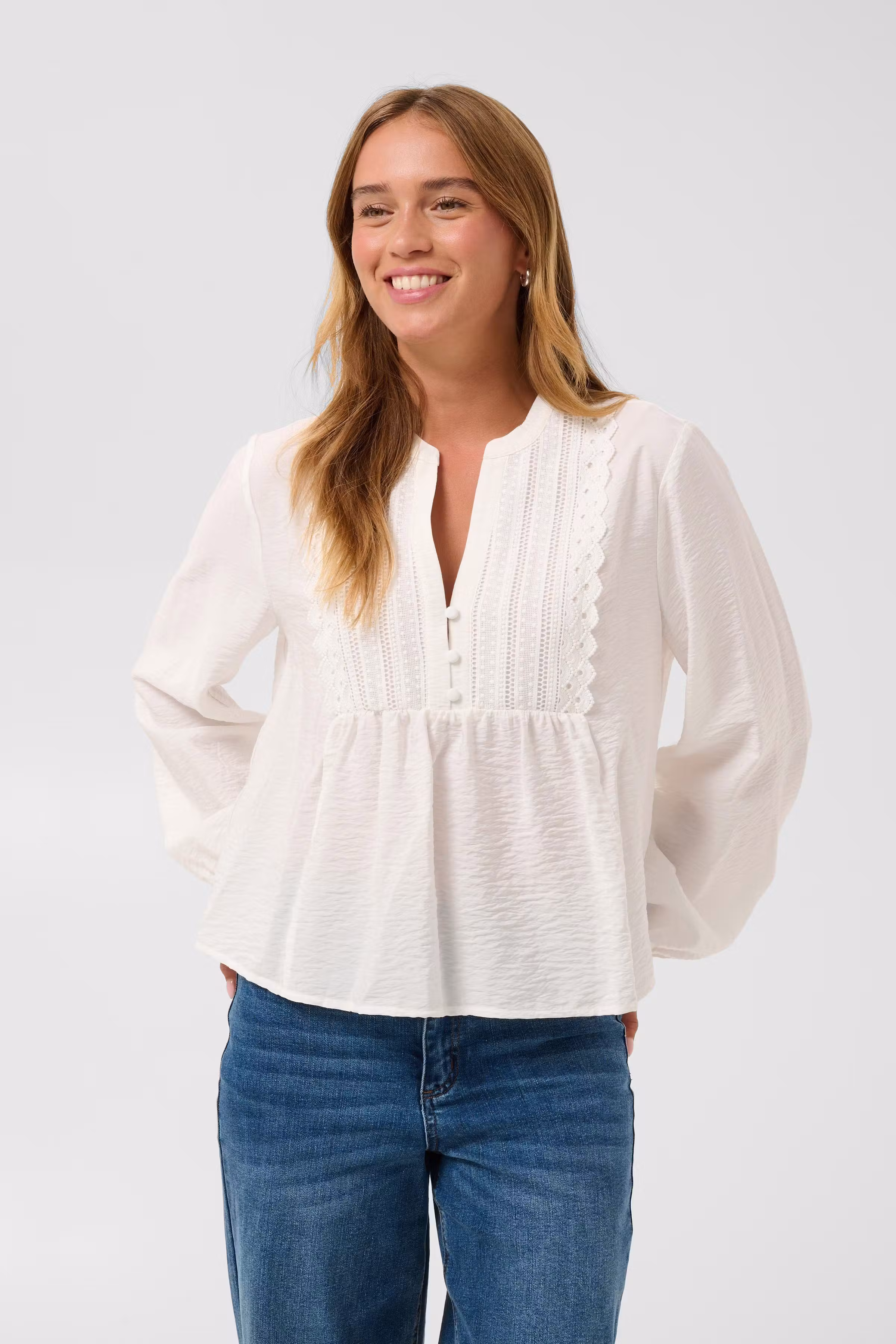 KAgalina Bluse LOOKBOOK FRONT 10512202-110602