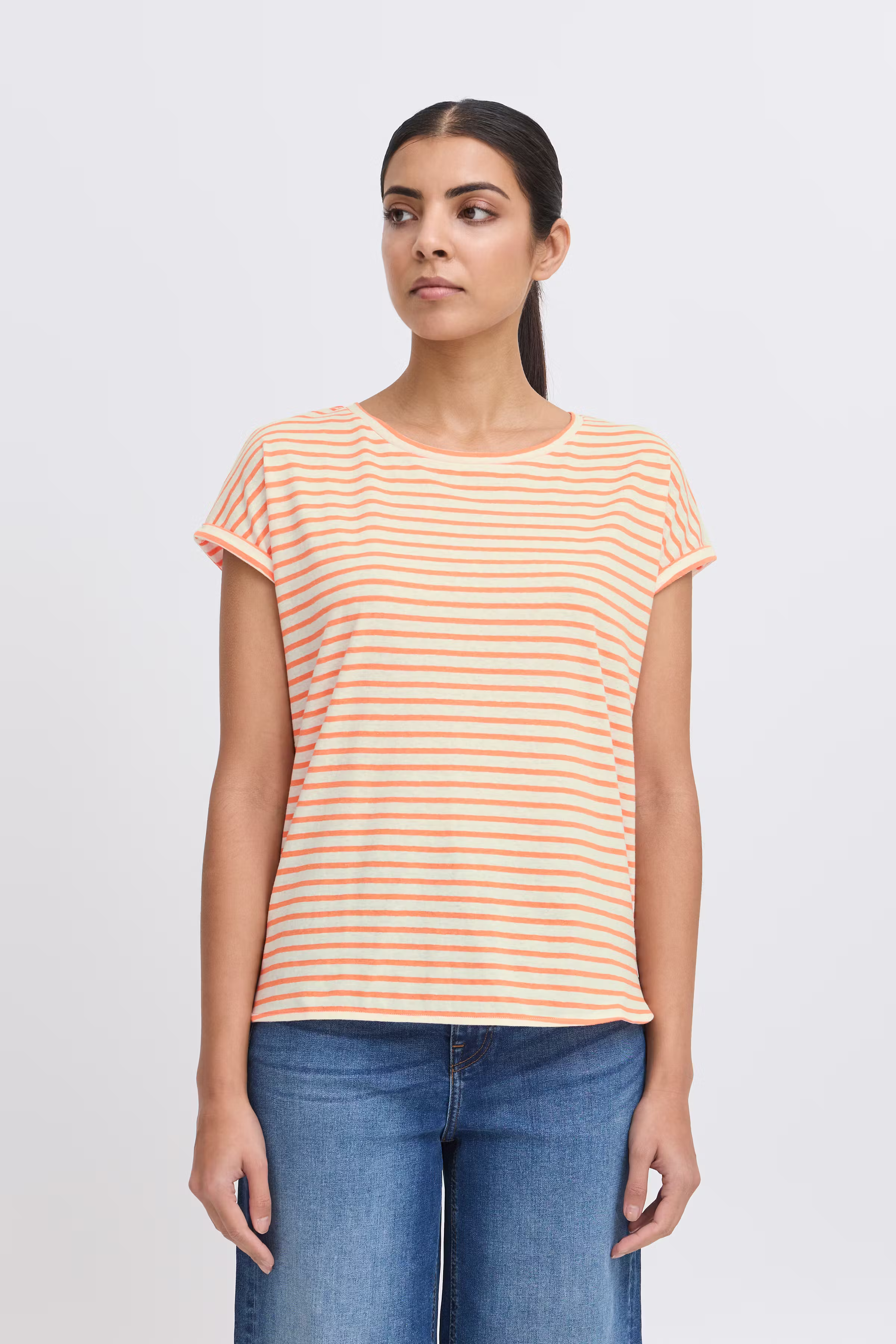 IHYULIETTA T-shirt LOOKBOOK FRONT 20120227-202882