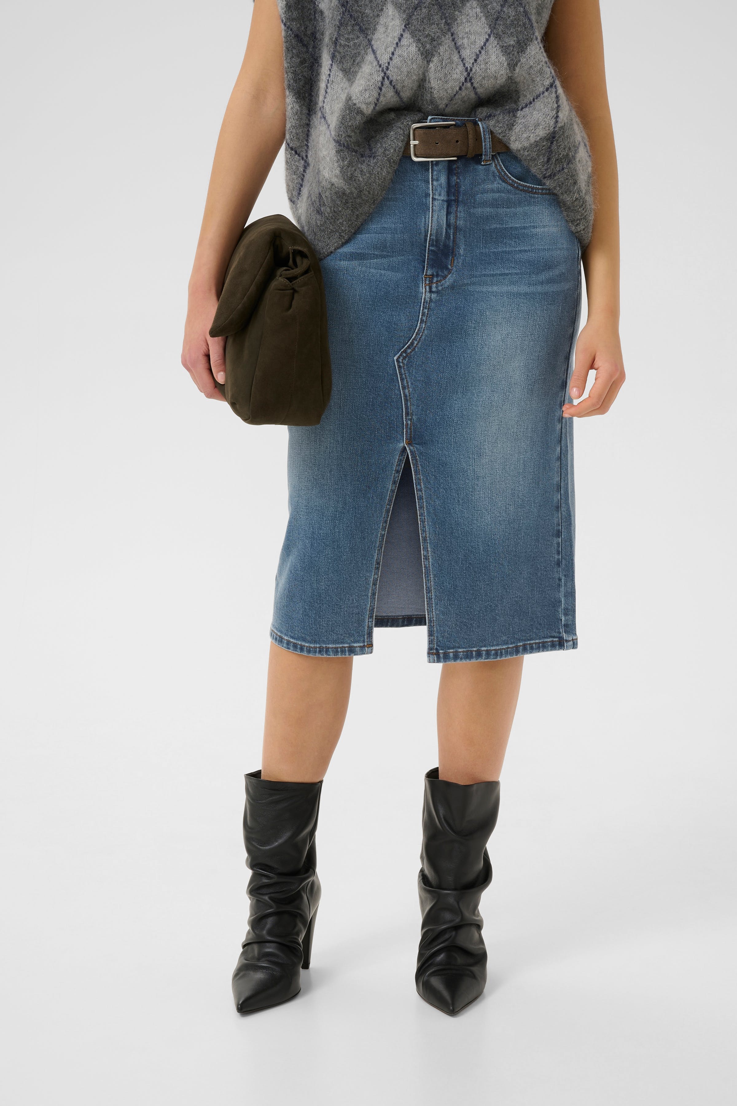 GZviva Rock LOOKBOOK FRONT 10910730-108303