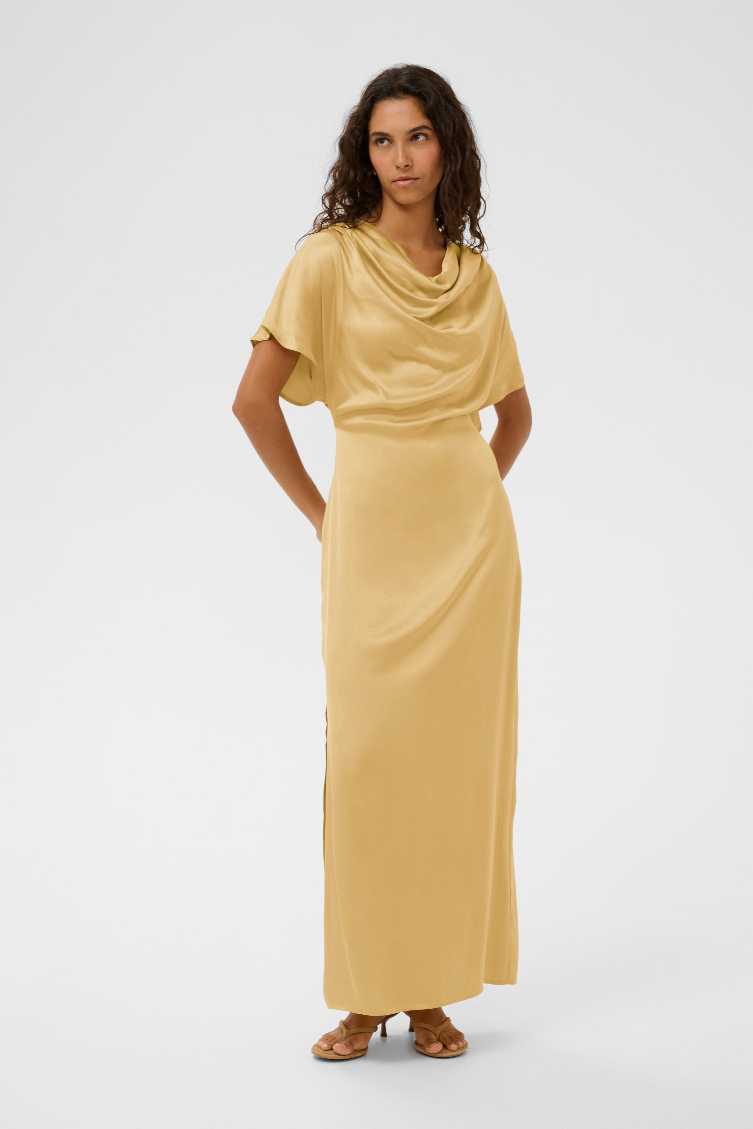 SLEvilia Kjole LOOKBOOK FRONT 30409157-130915
