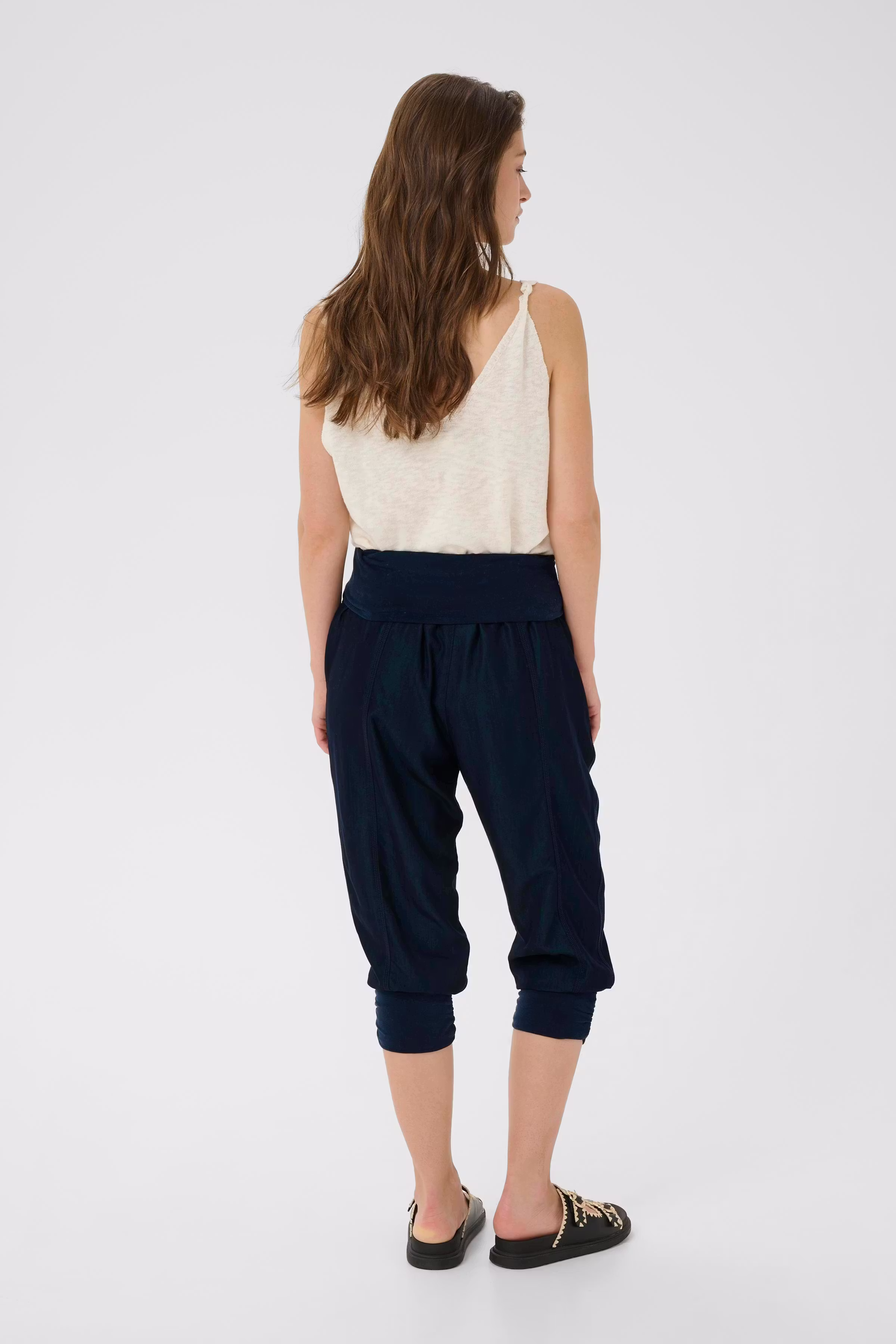 CRLine Pantalon LOOKBOOK BACK 10604697-193923
