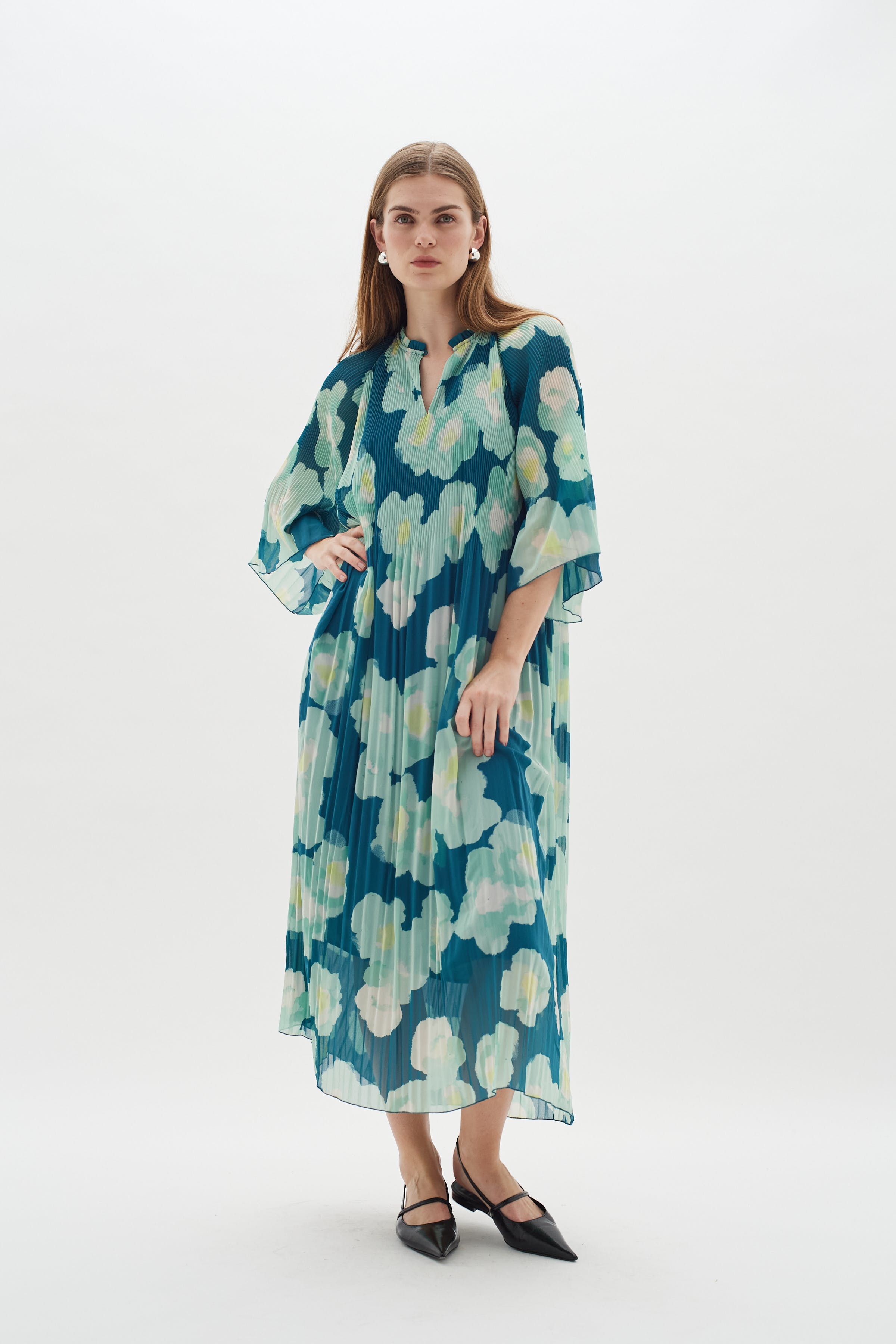 HendraIW Long Dress LOOKBOOK FRONT 30109400-302765