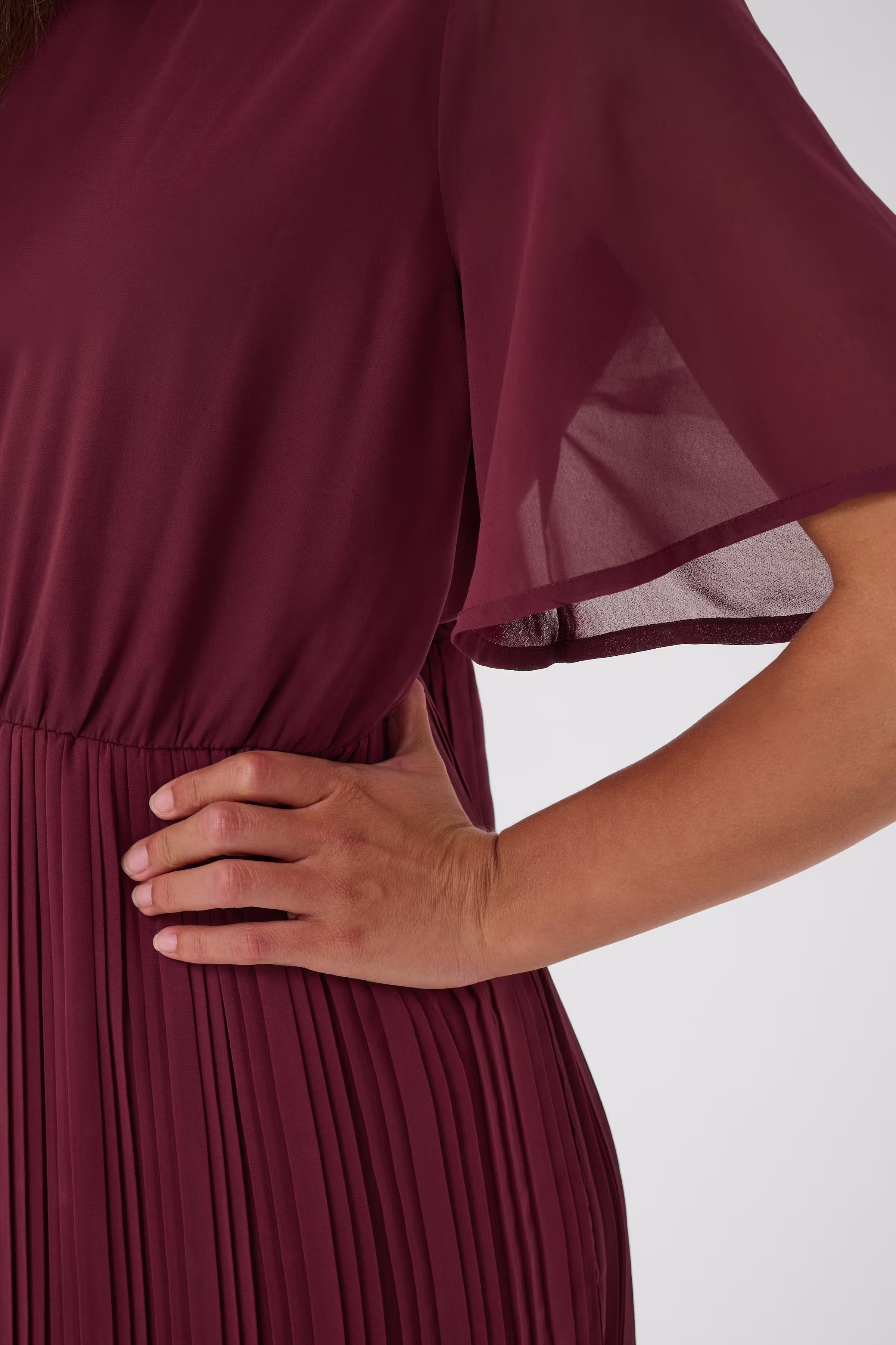 CUbellis Pleated dress LOOKBOOK DETAIL 50113633-191526