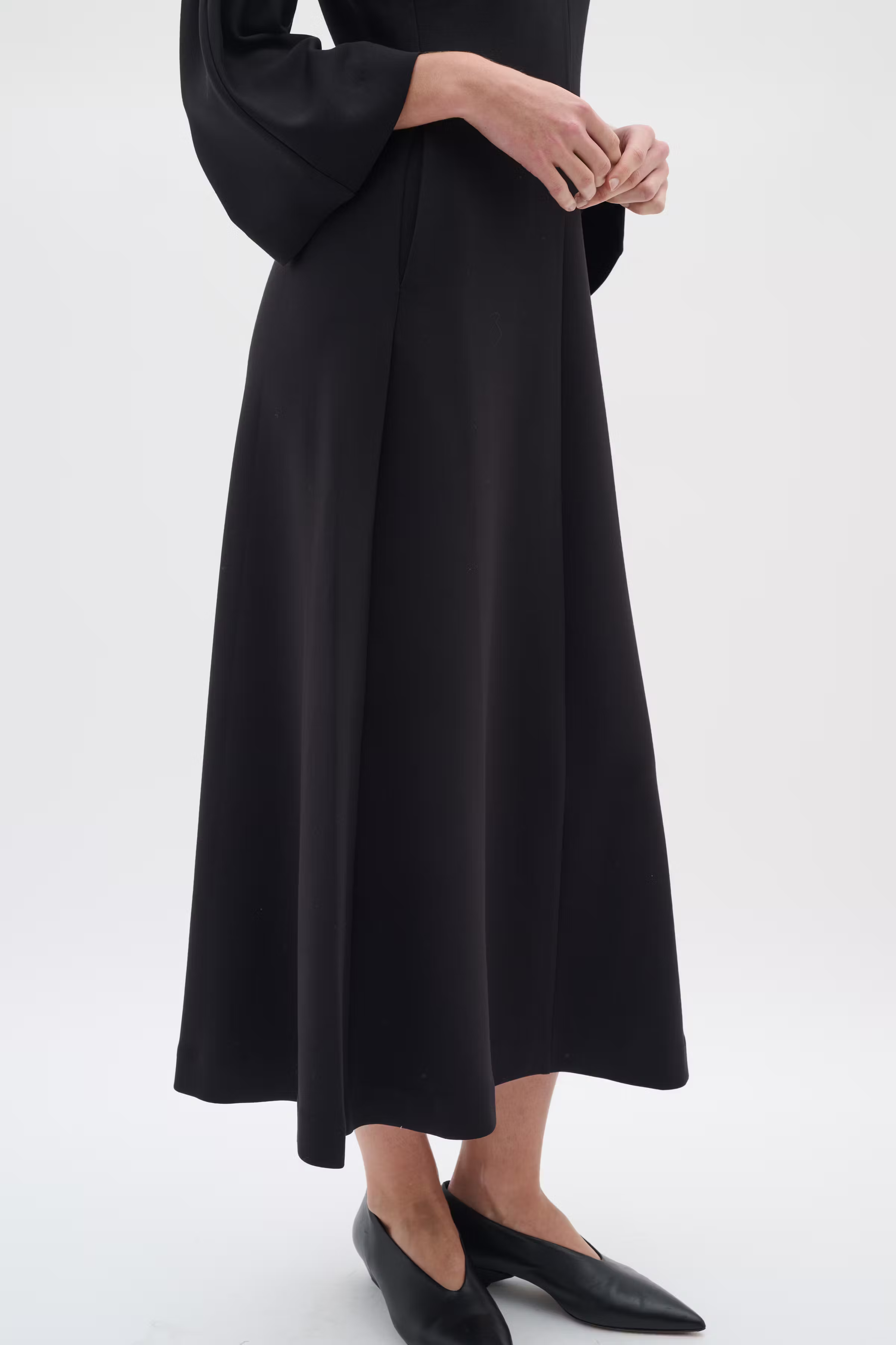 GidaIW Vincent Dress LOOKBOOK FRONT 30110945-194008