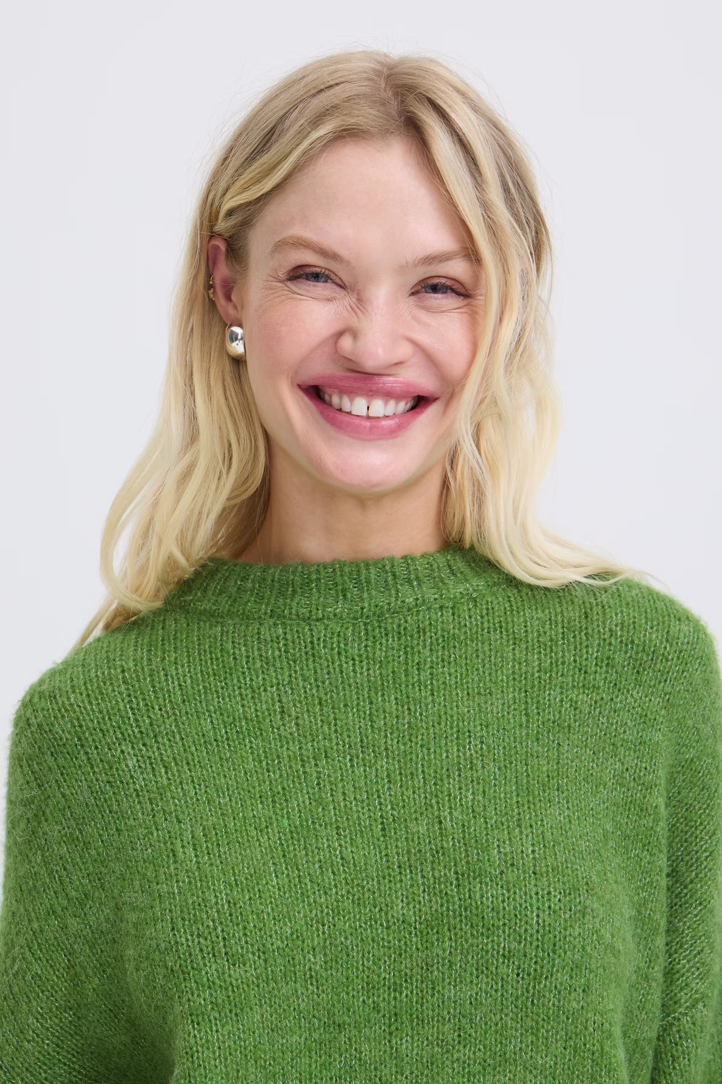 BYOTIA Pullover LOOKBOOK DETAIL 20818397-180125