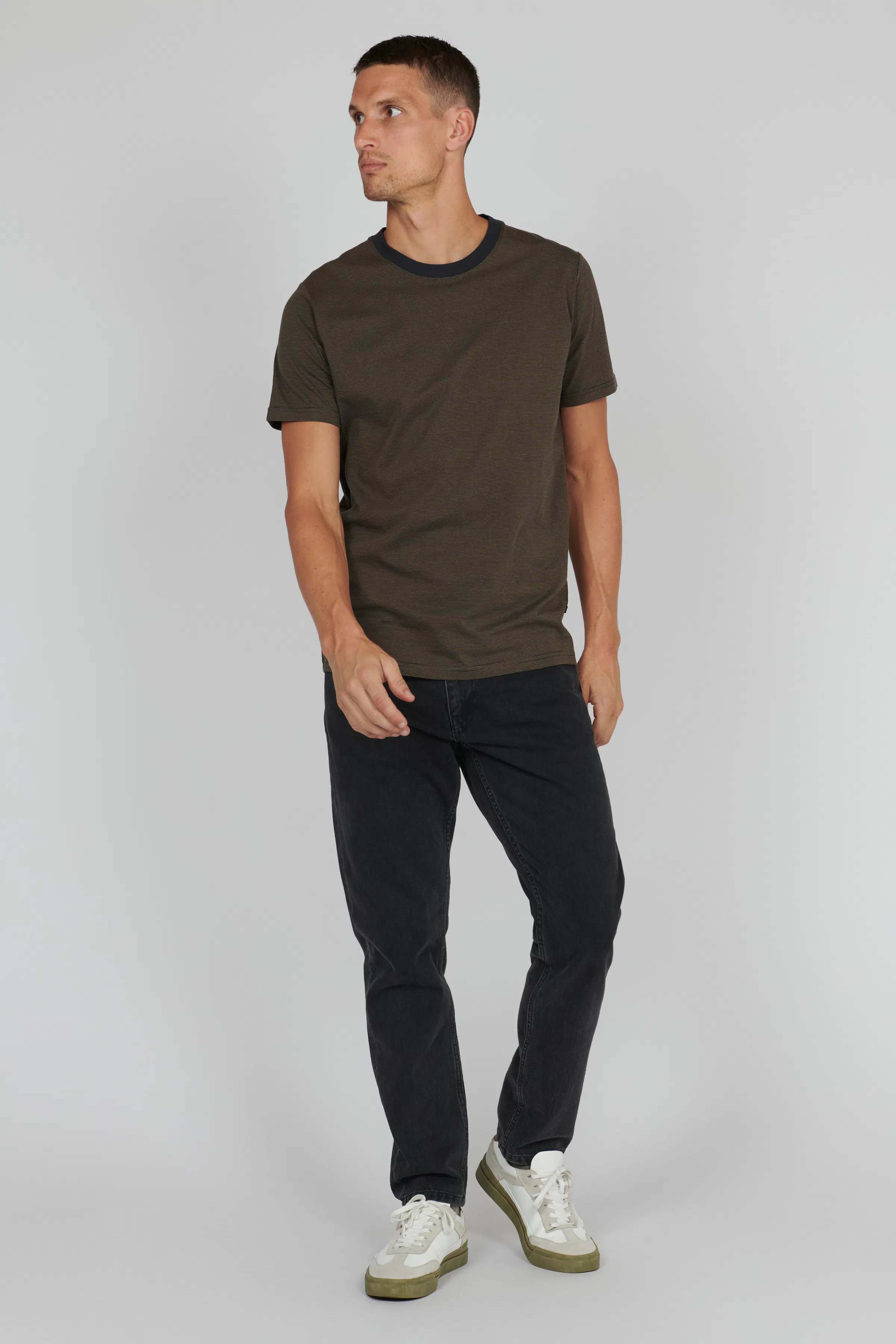 MAjeramy T-shirt LOOKBOOK FRONT 30206832-190617
