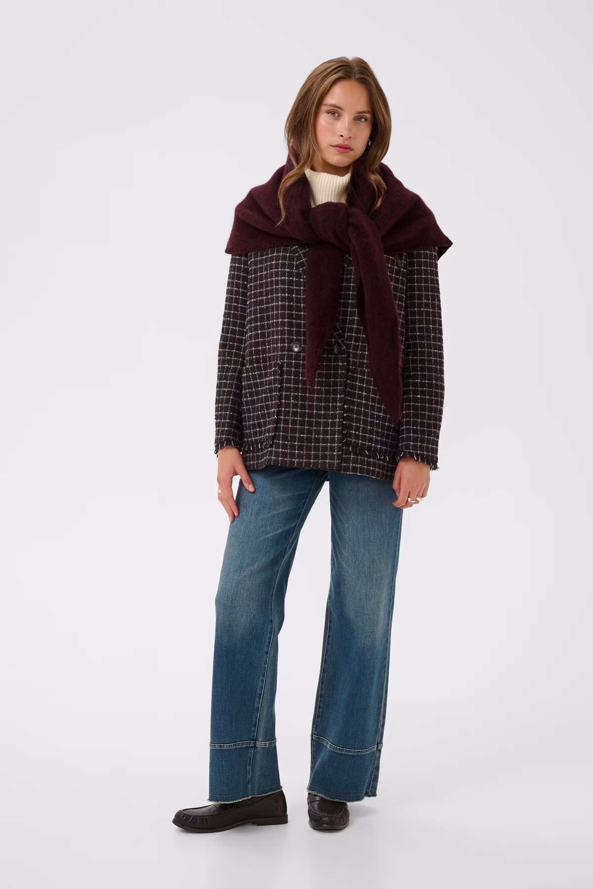 FalbertaSZ Shawl LOOKBOOK FRONT 30515232-1916271