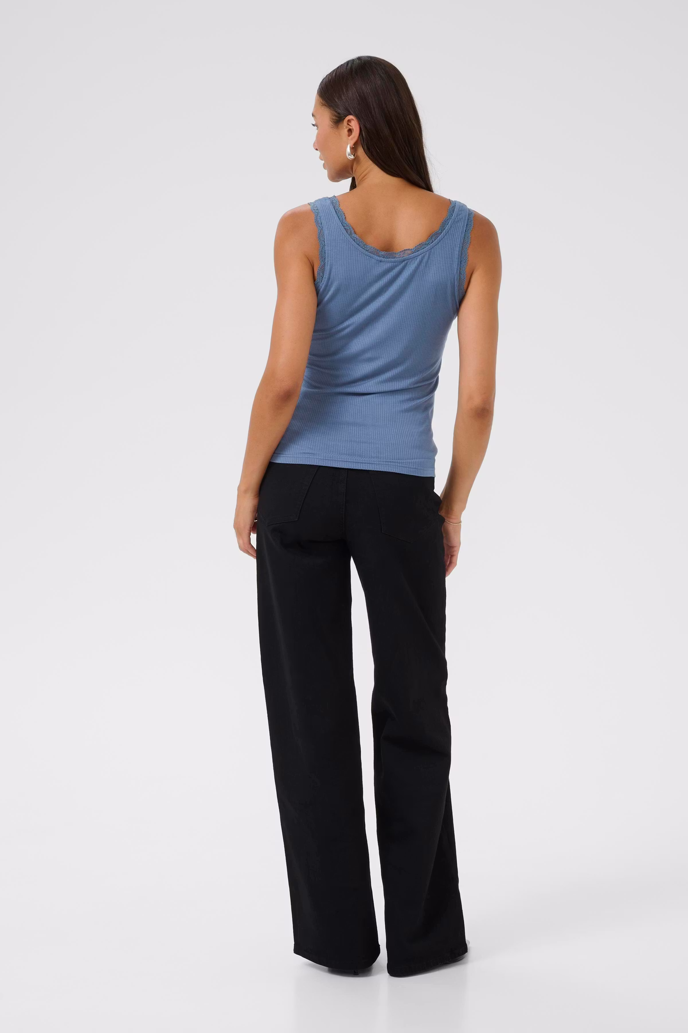 KAomi T-shirt LOOKBOOK BACK 10510143-184028