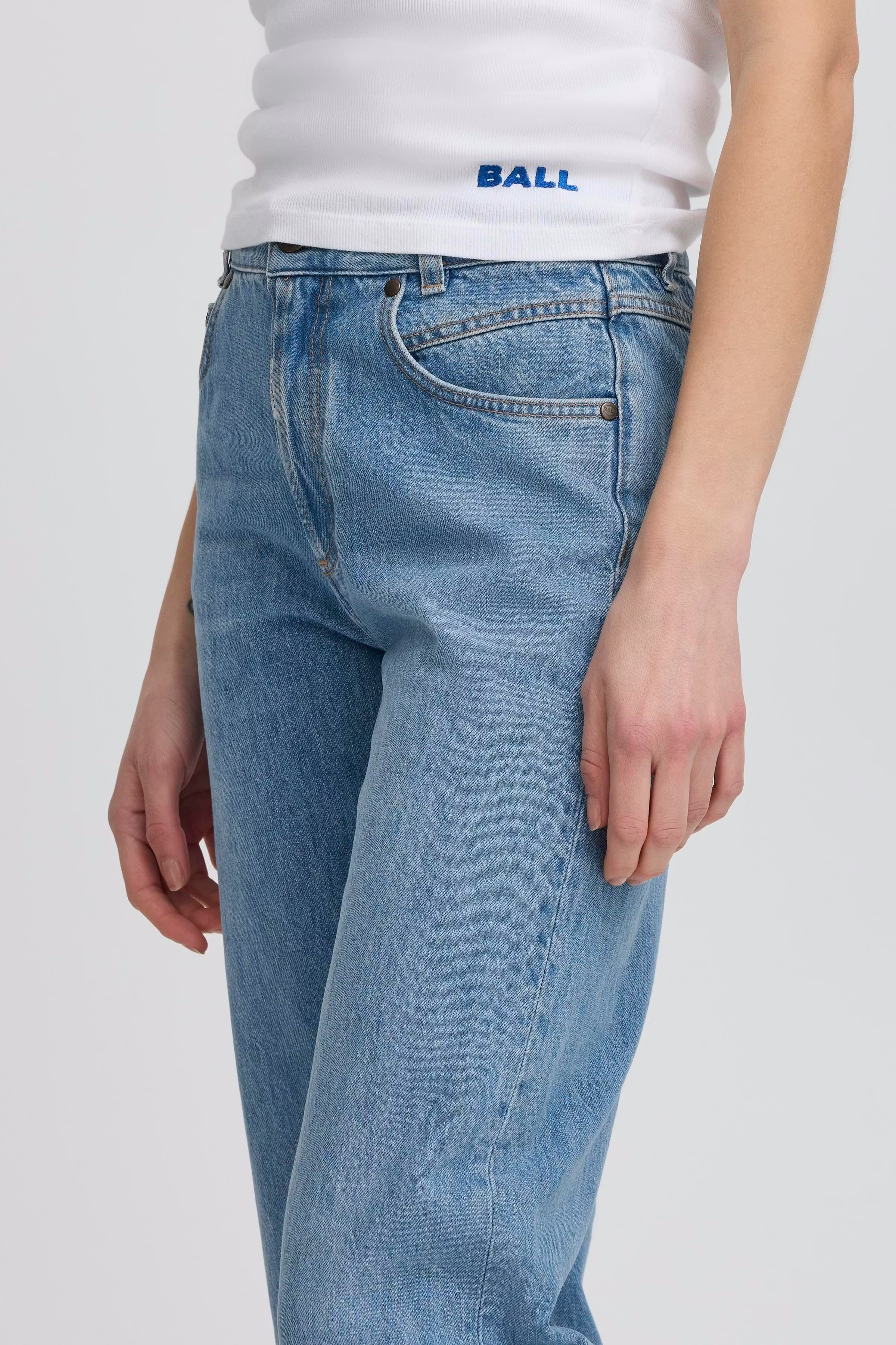 BASERENA Jeans LOOKBOOK DETAIL 50405079-204026