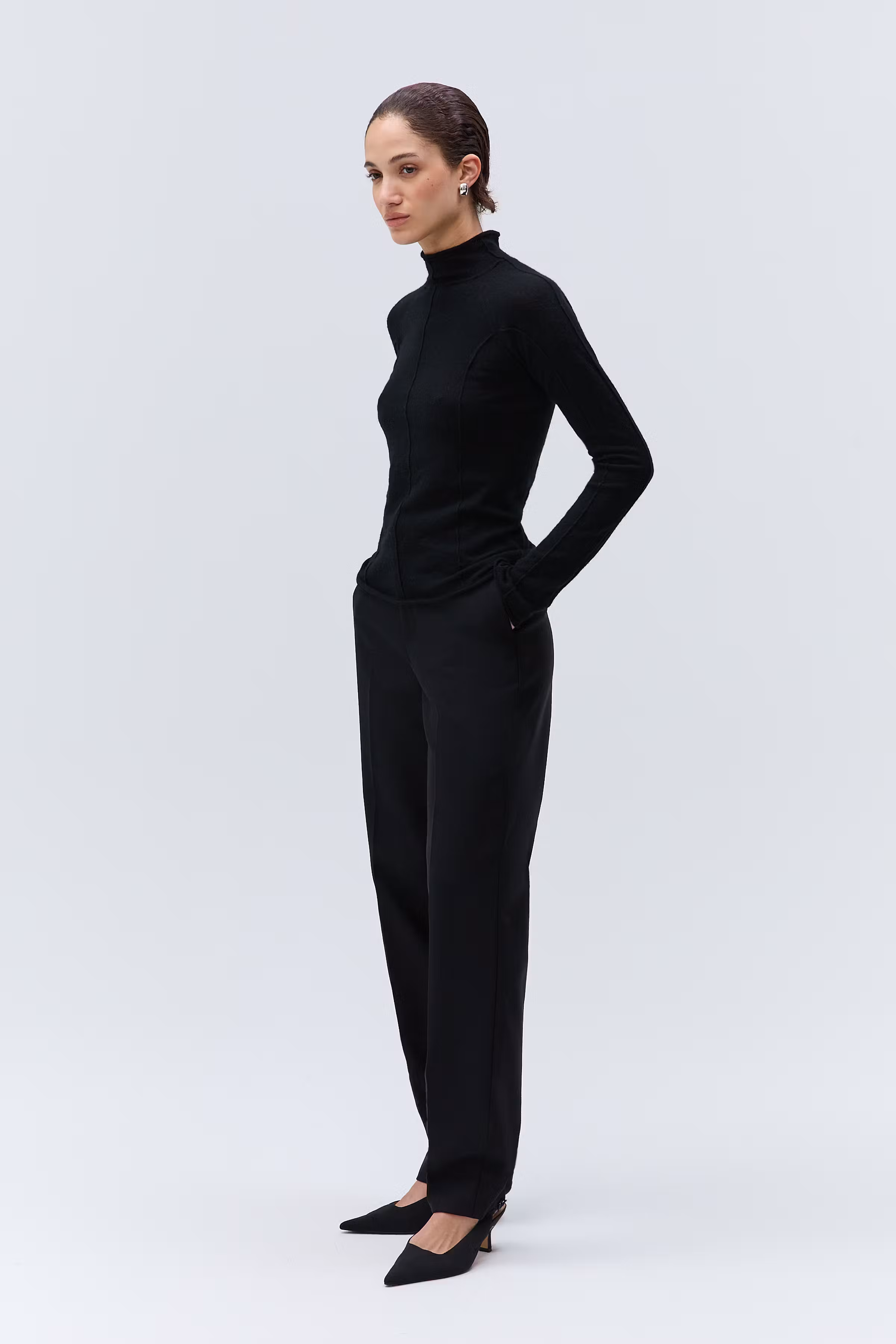IOFabienne Pullover LOOKBOOK FRONT 30600030-BK999