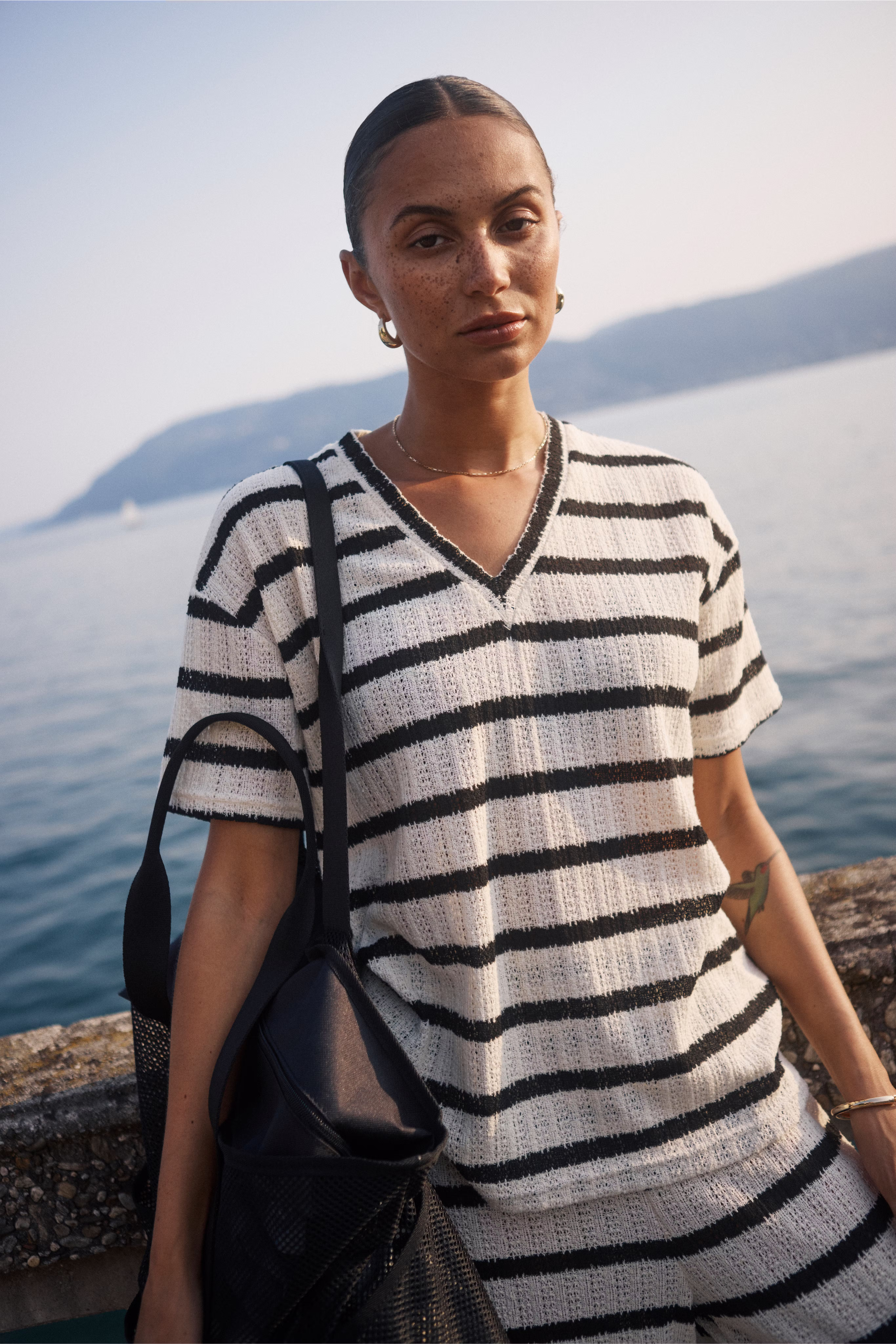 KAedith T-shirt LOCATION NONE 10509969-107485