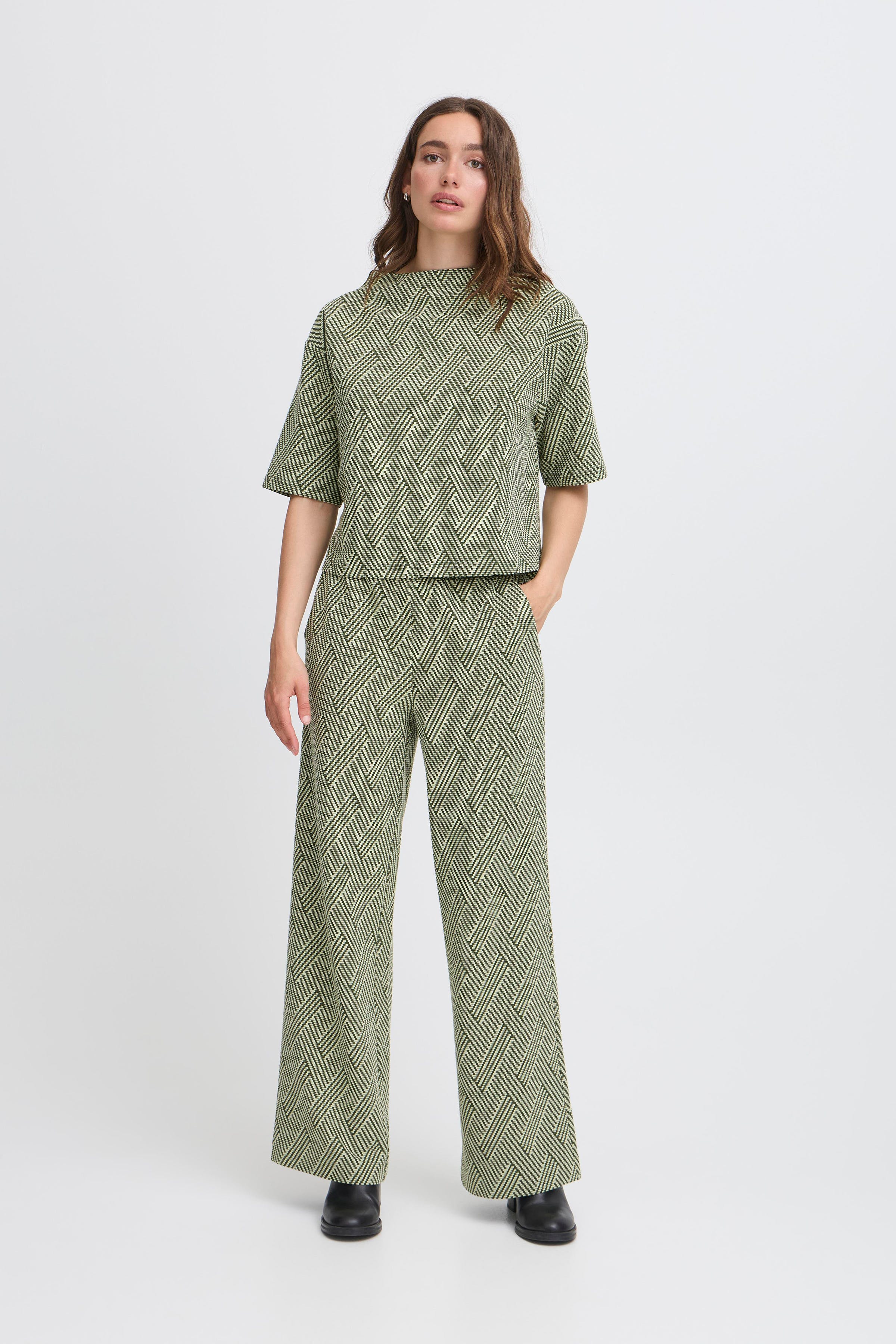 IHOBIA T-shirt LOOKBOOK FRONT 20124145-900003009