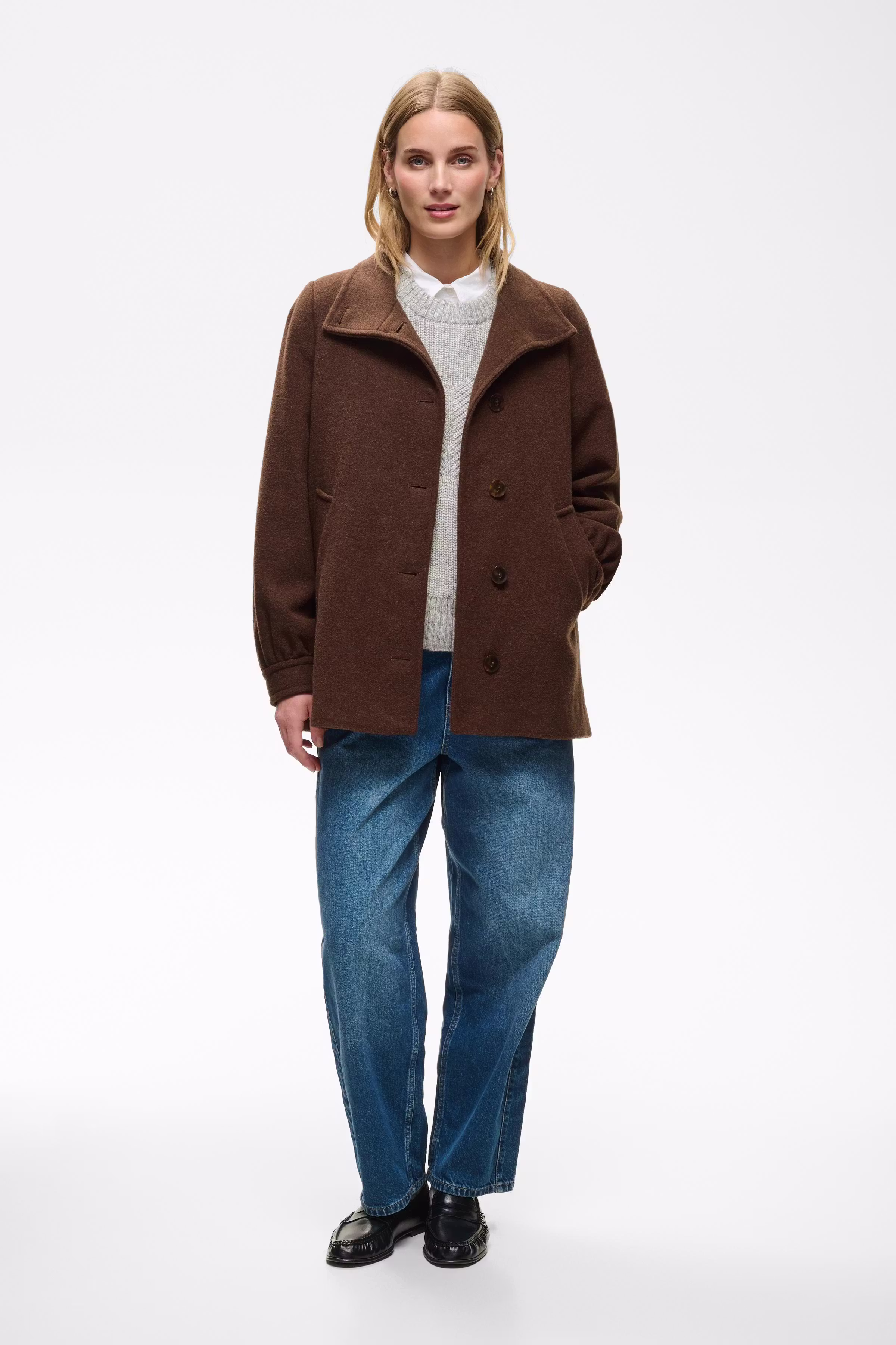 CeciliaPW Mantel LOOKBOOK FRONT 30310639-1912231