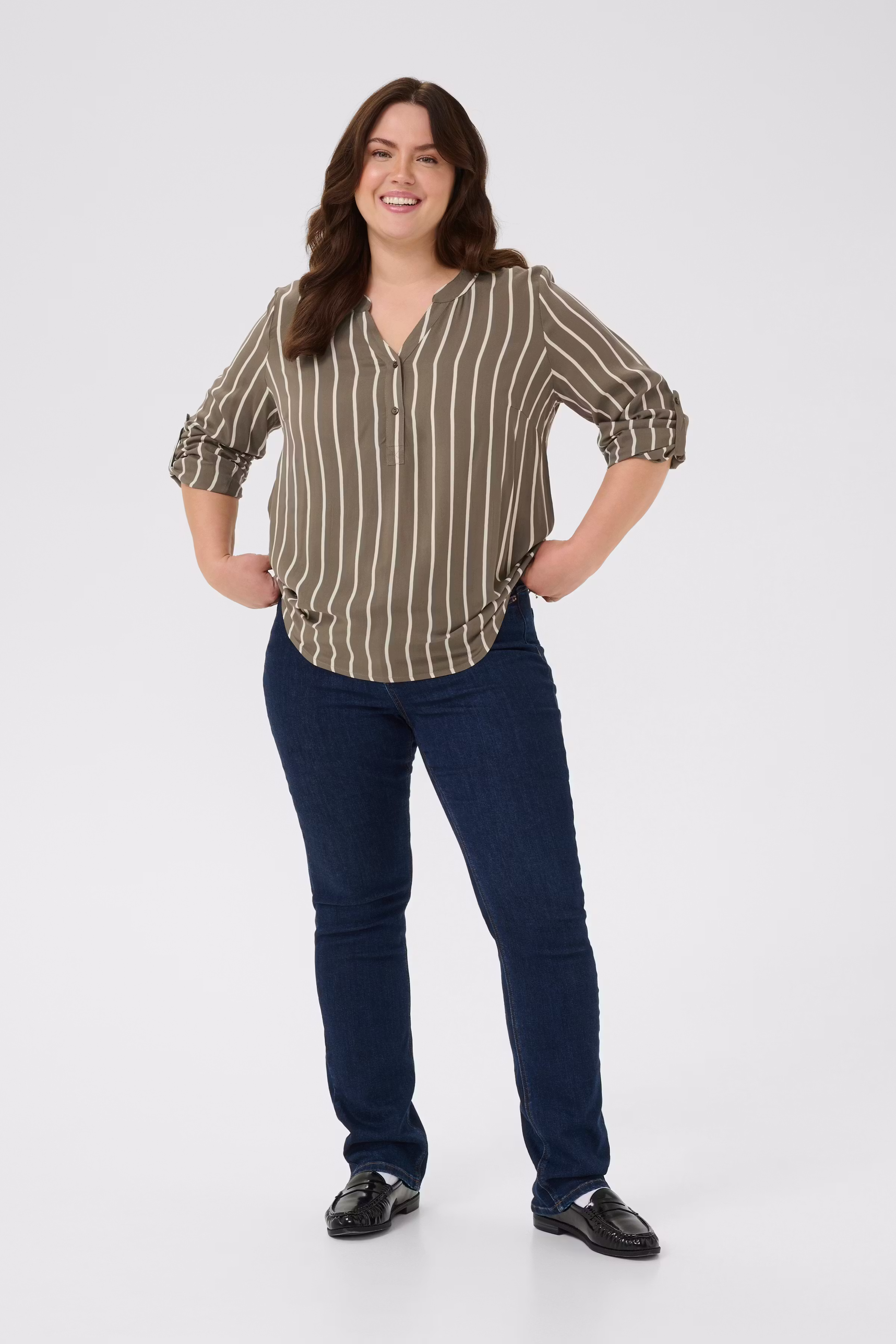 KCsida Blouse LOOKBOOK FRONT 10580350-108740