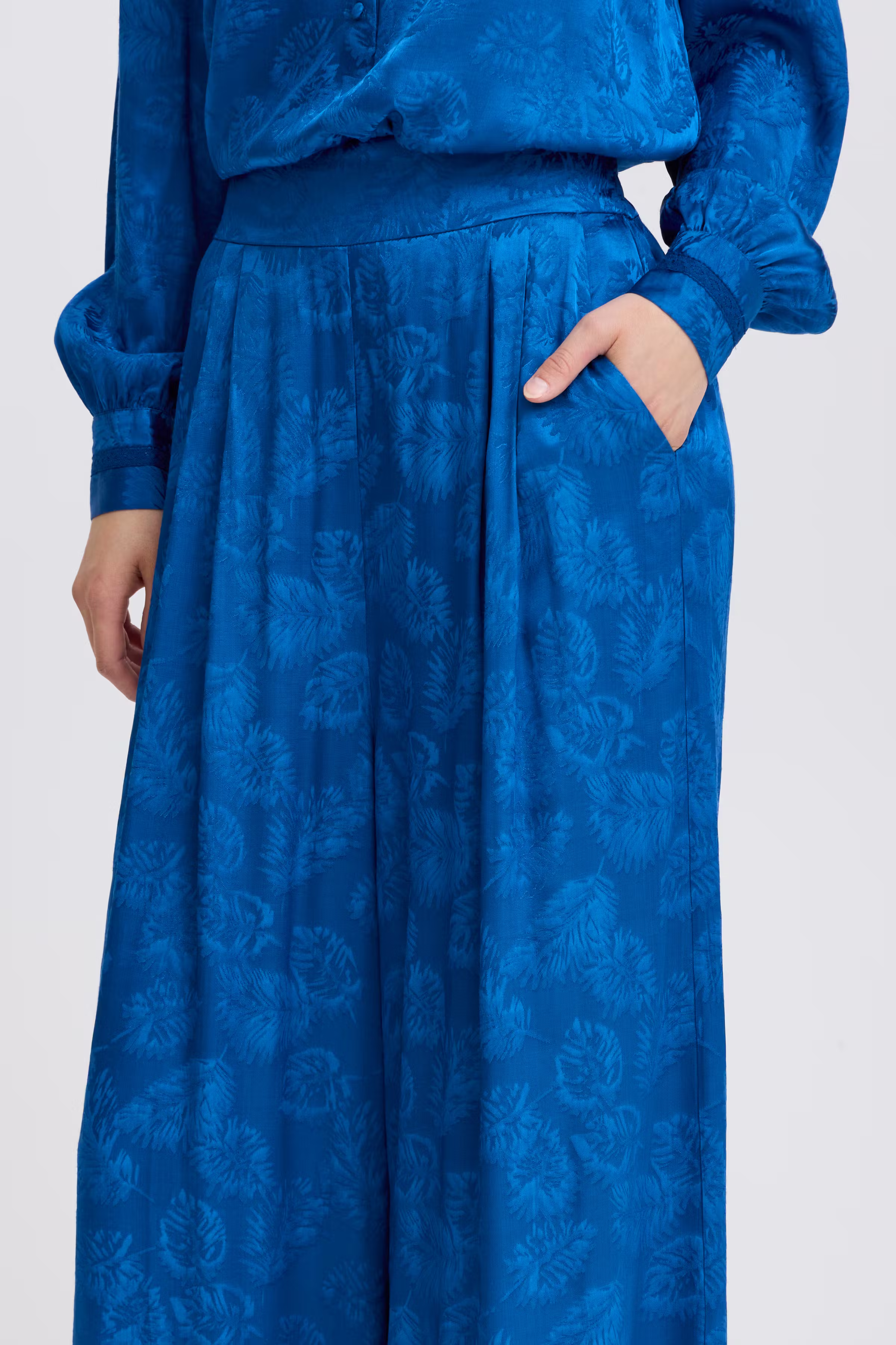 IRJOLIE Broek LOOKBOOK DETAIL 20121763-203605