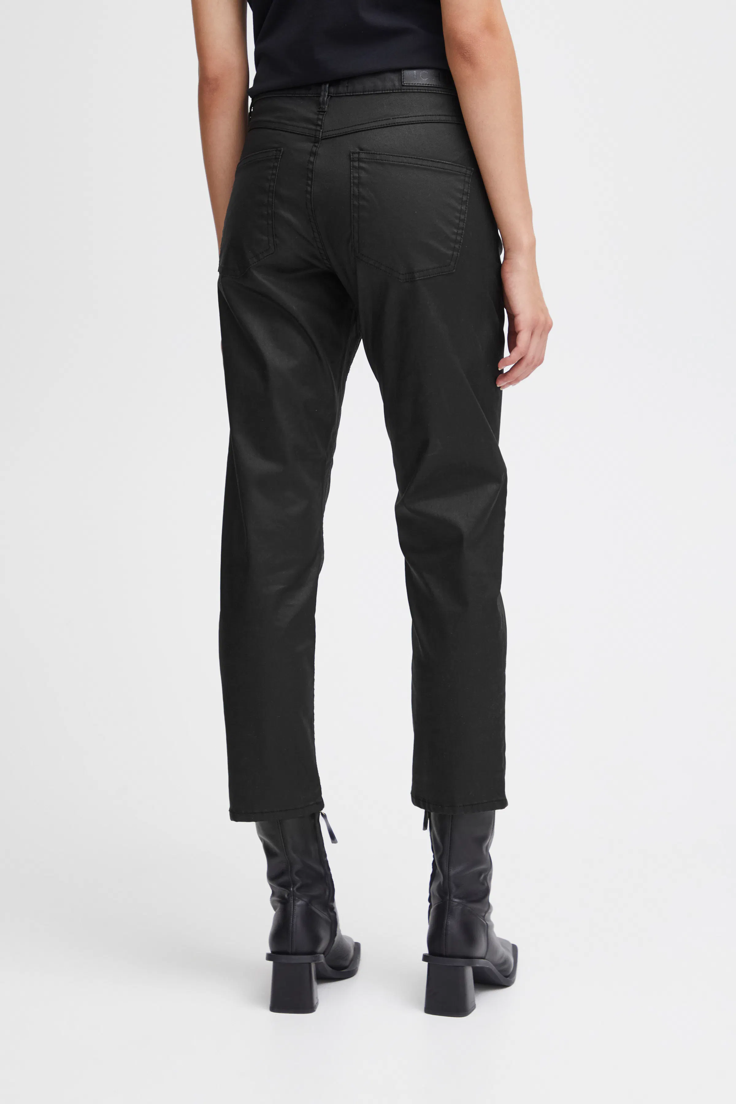 IHJAVEN Jeans LOOKBOOK BACK 20120162-194008