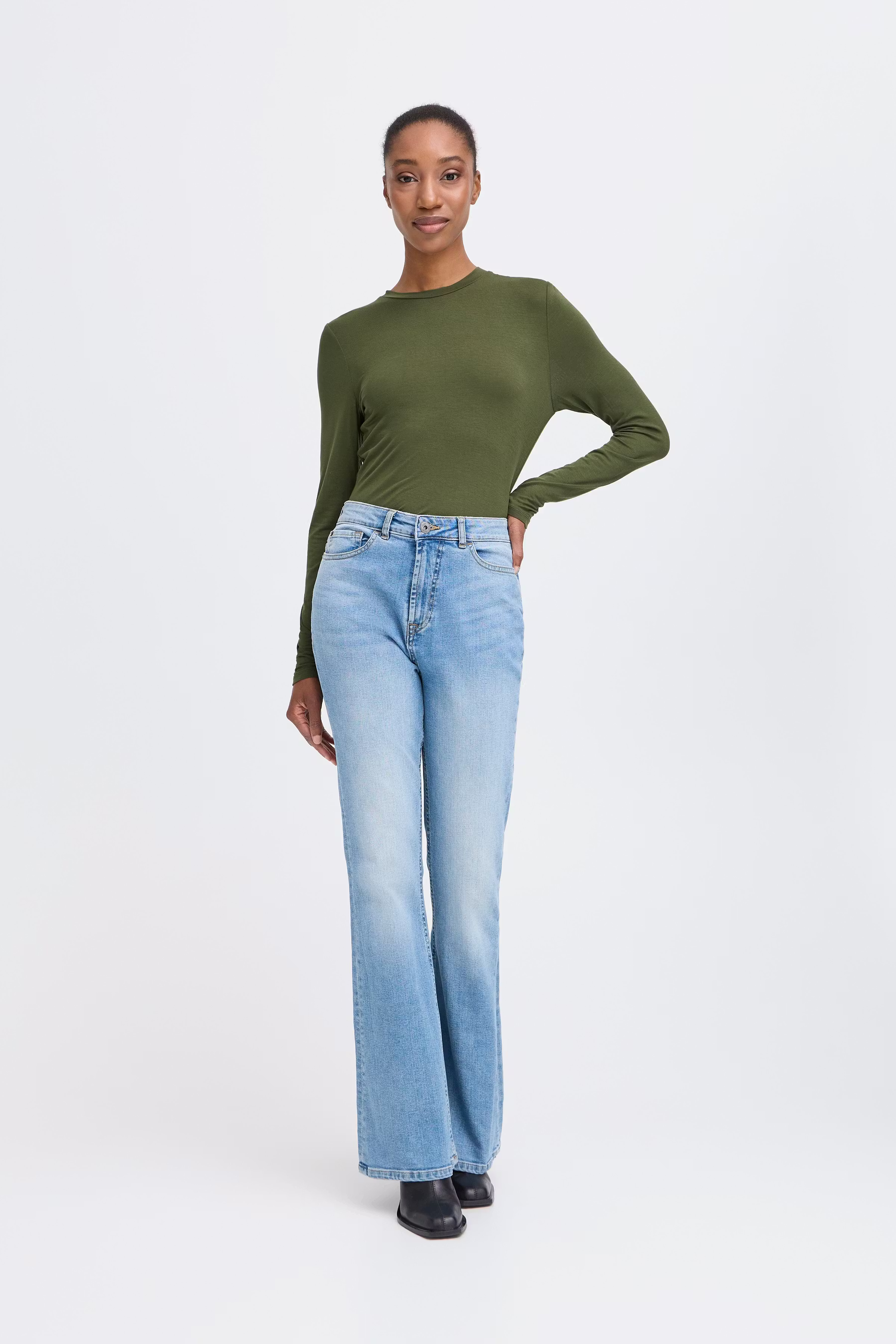 IHPHILUCA T-shirt LOOKBOOK FRONT 20117290-190419