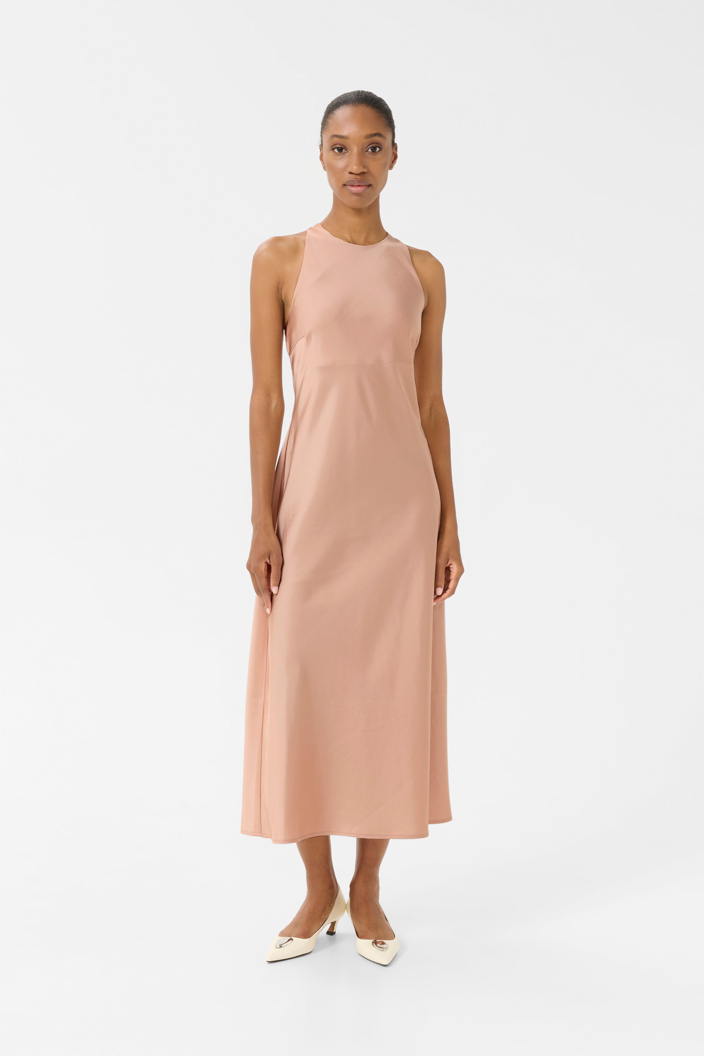 GZceri Dress LOOKBOOK FRONT 10910425-141307