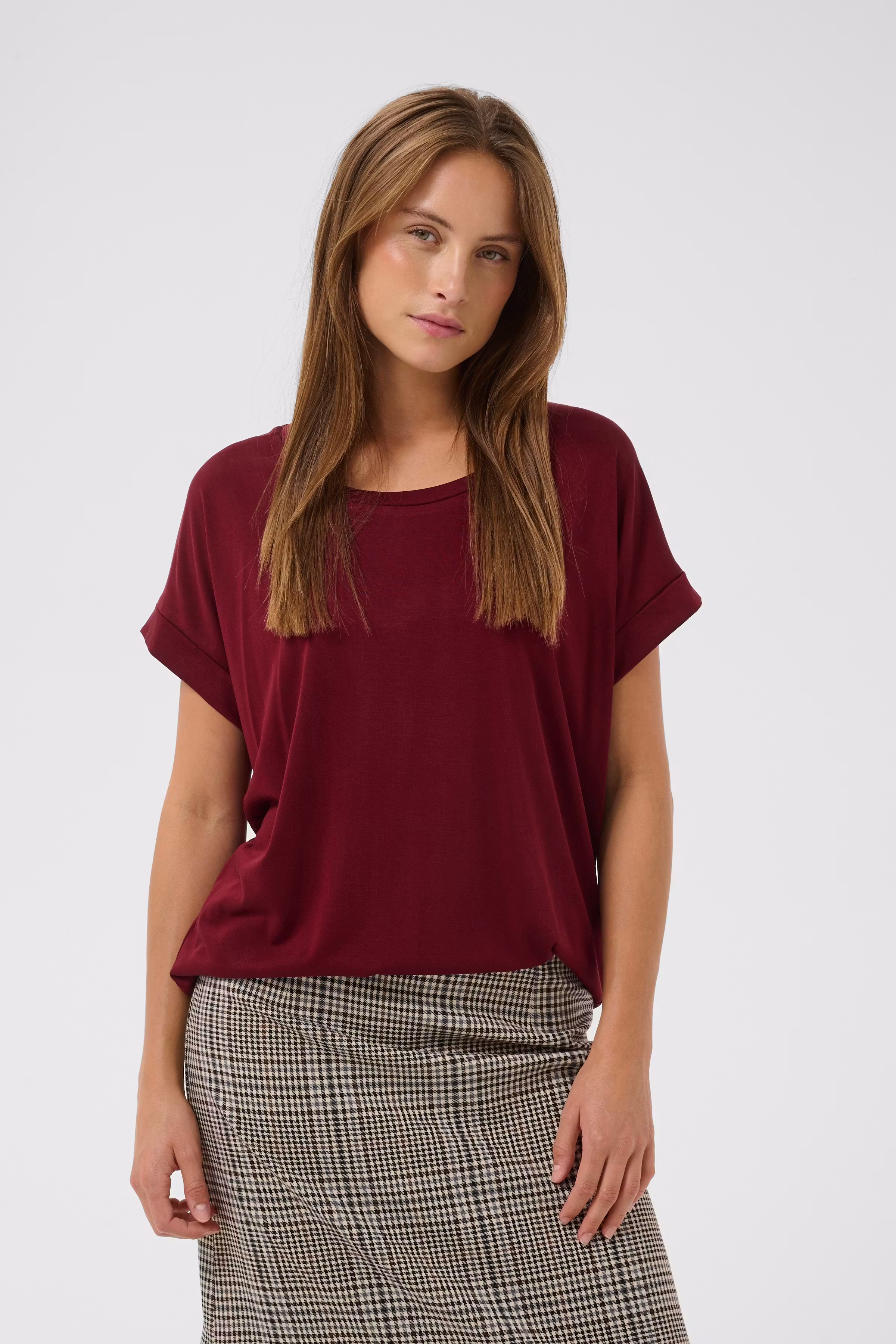 Kajsa T-shirt LOOKBOOK FRONT 50103468-191526