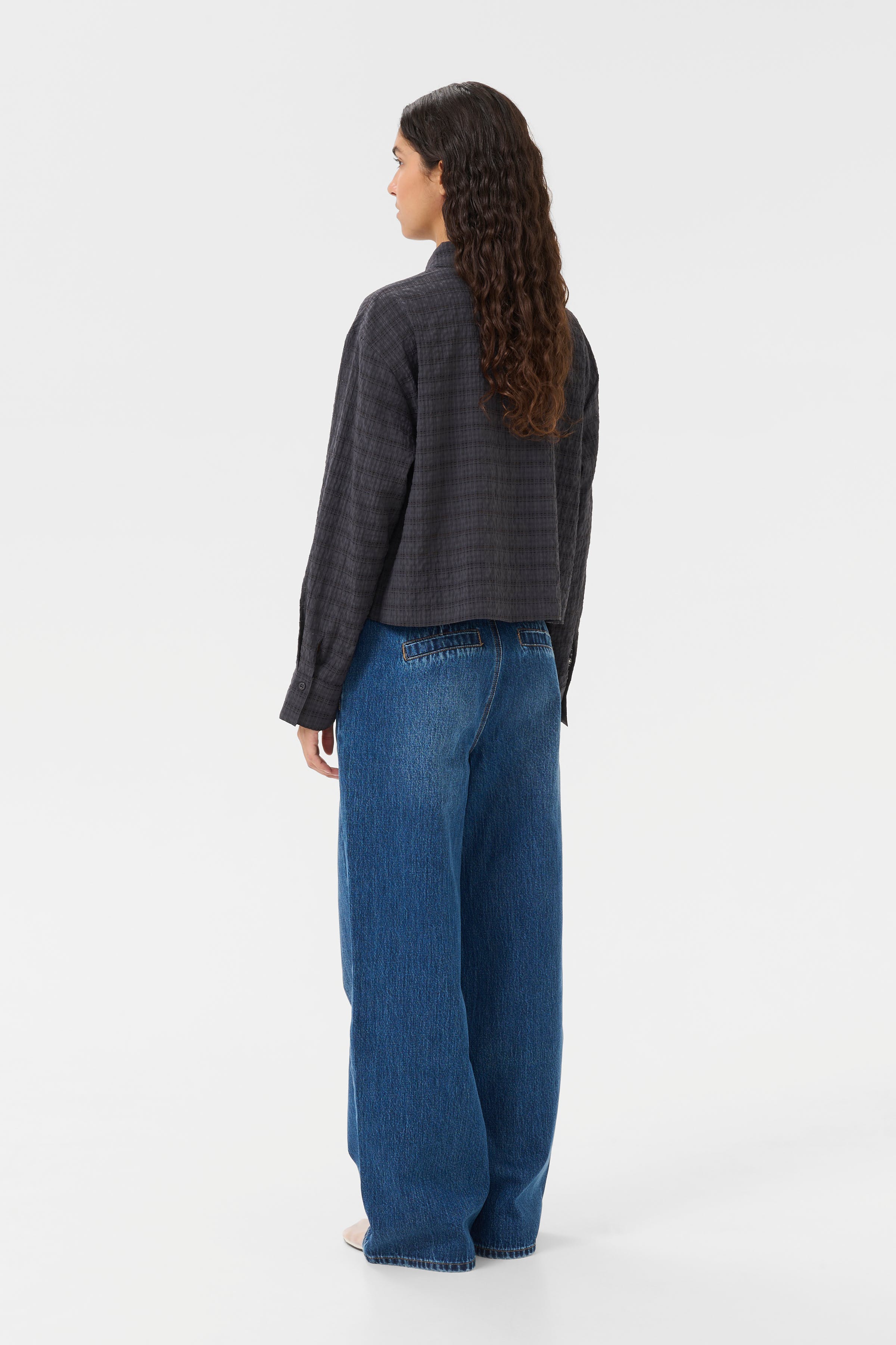 KBAyo Shirt LOOKBOOK BACK 10105532-194016