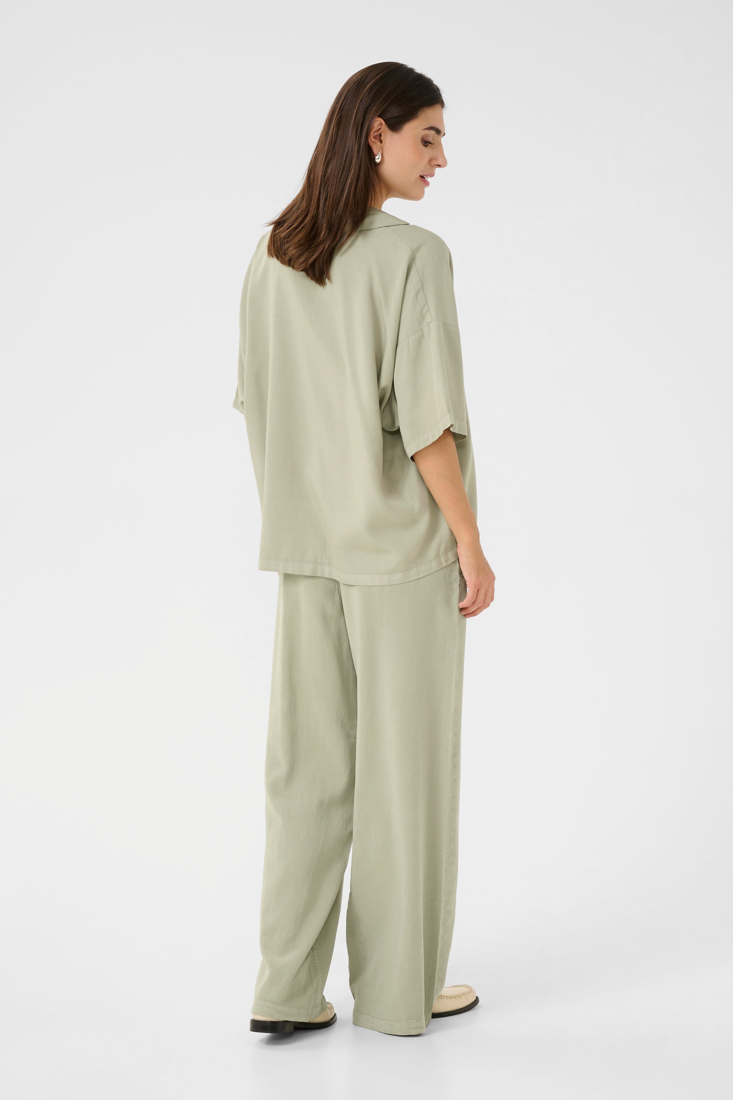 CUclarina Blus LOOKBOOK BACK 50111810-166008