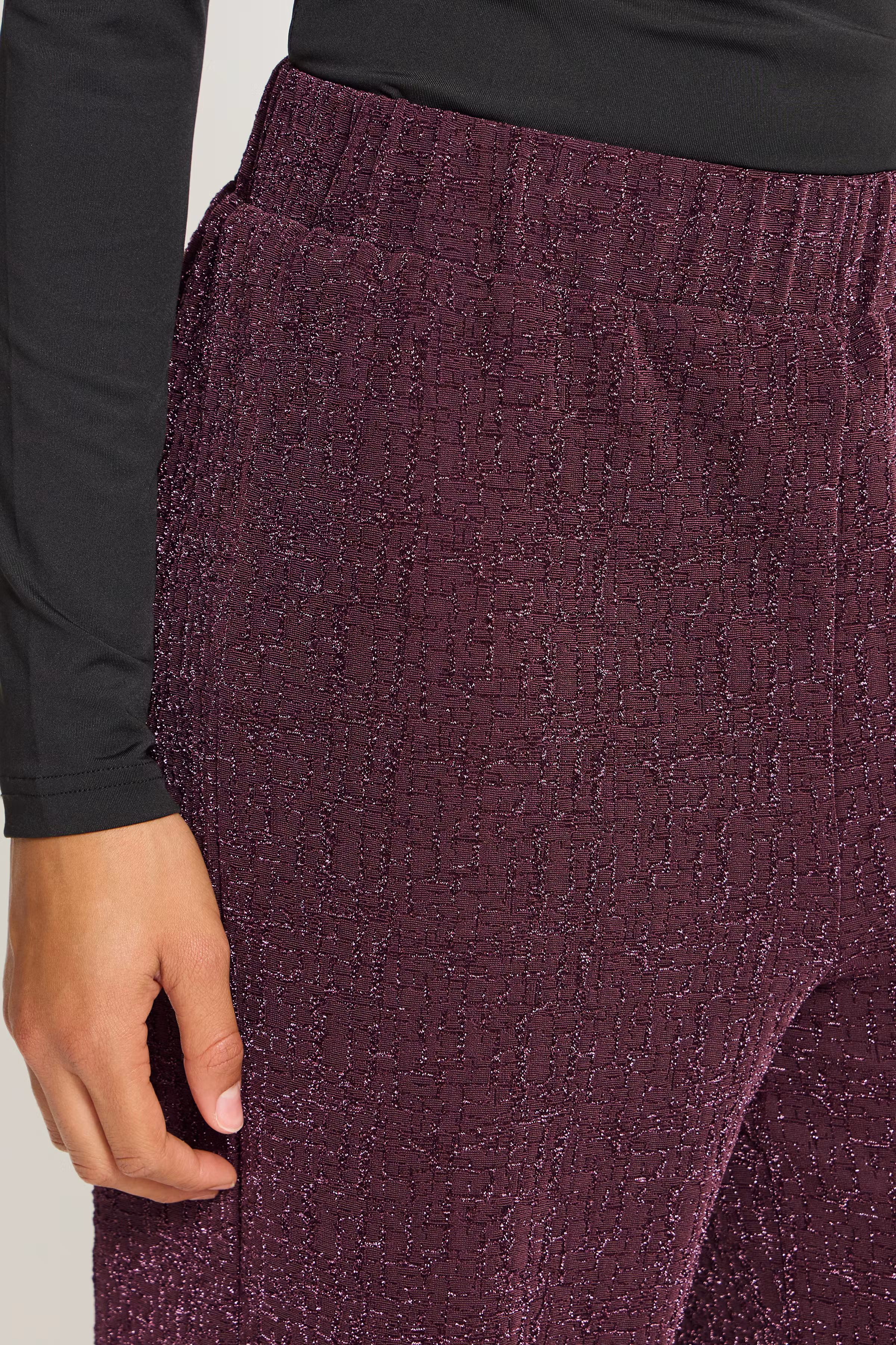 IHNAREEN Hose LOOKBOOK DETAIL 20127063-191619