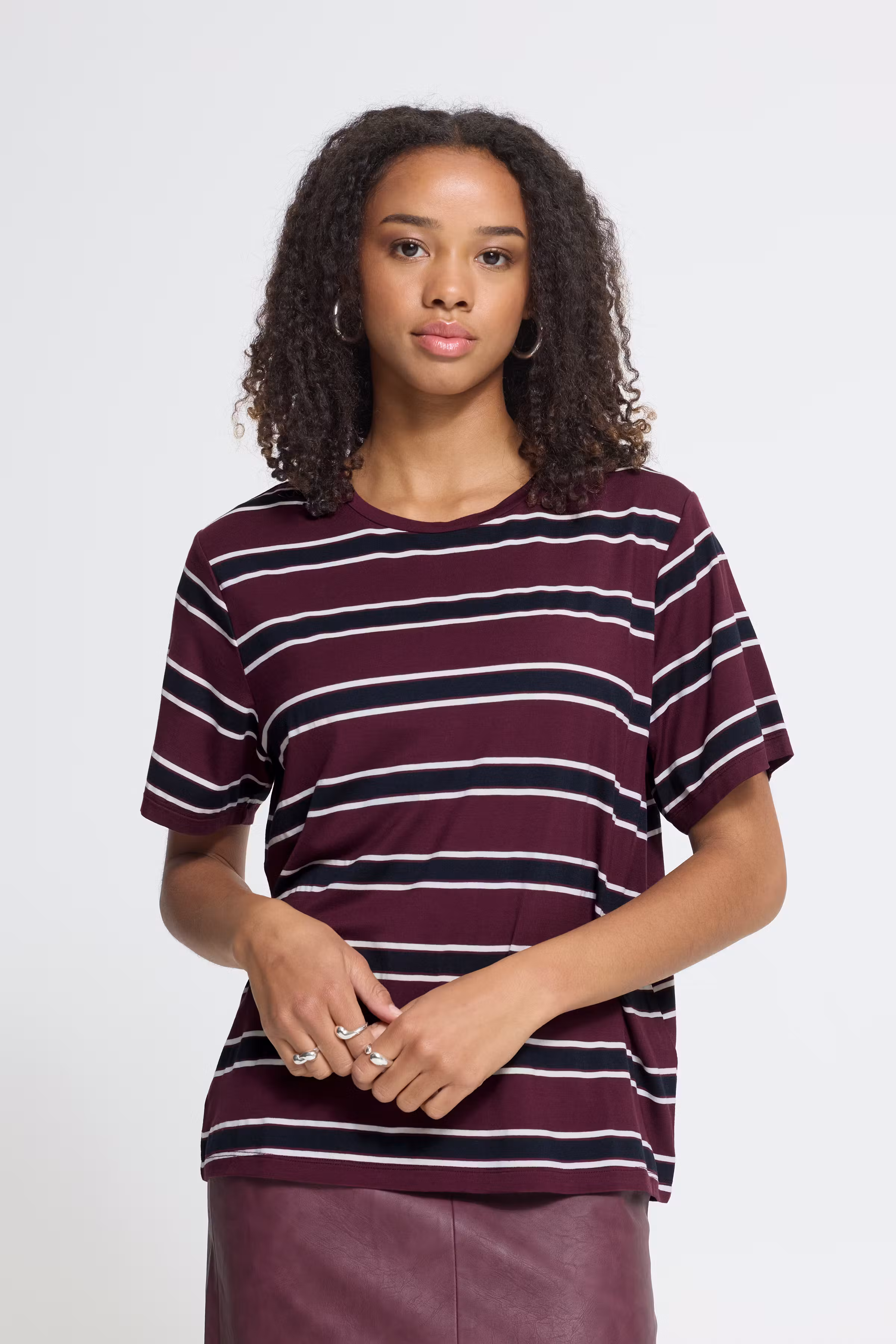 IHREBETTA T-shirt LOOKBOOK FRONT 20126214-900014258