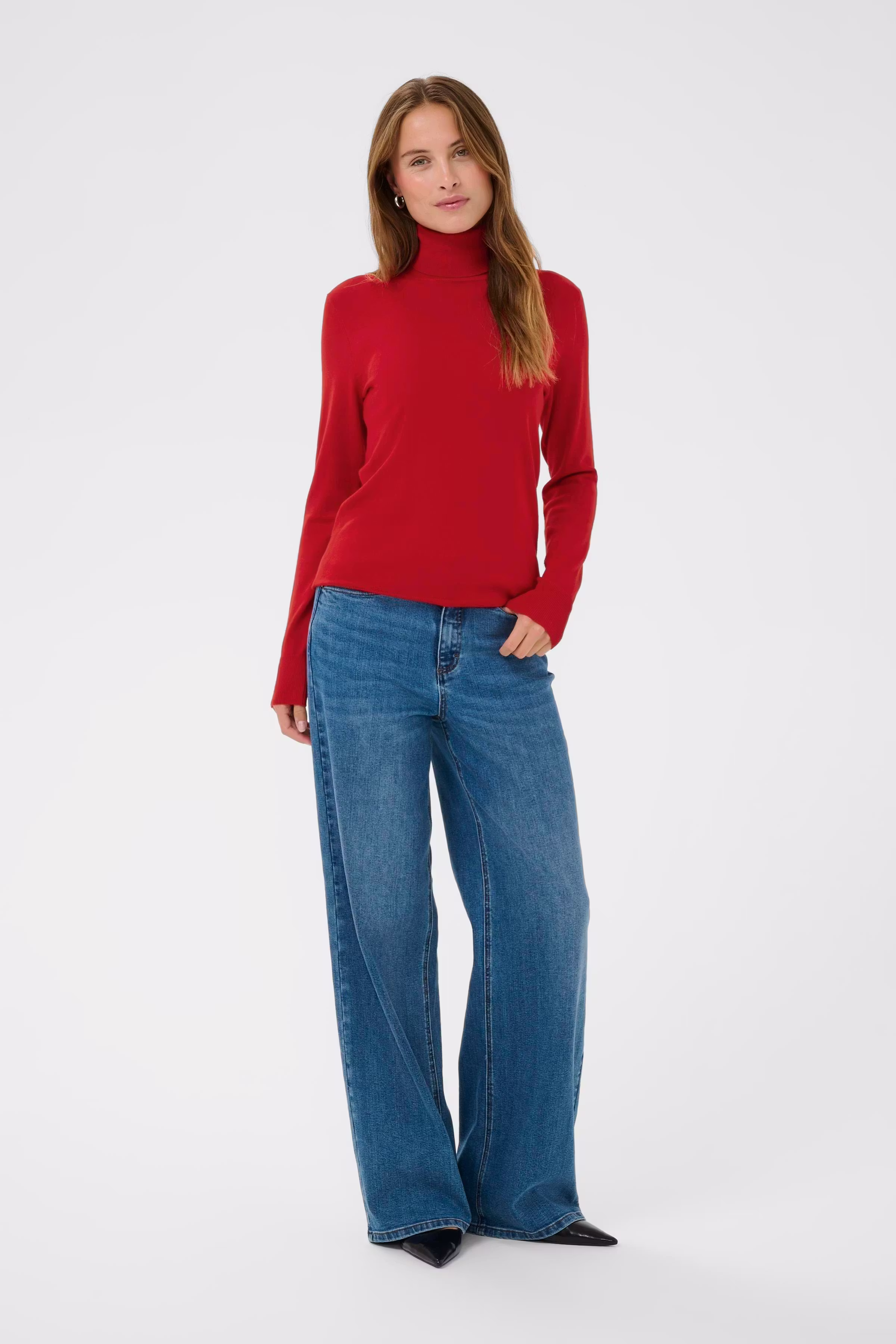 Astrid Pullover LOOKBOOK FRONT 500023-191758