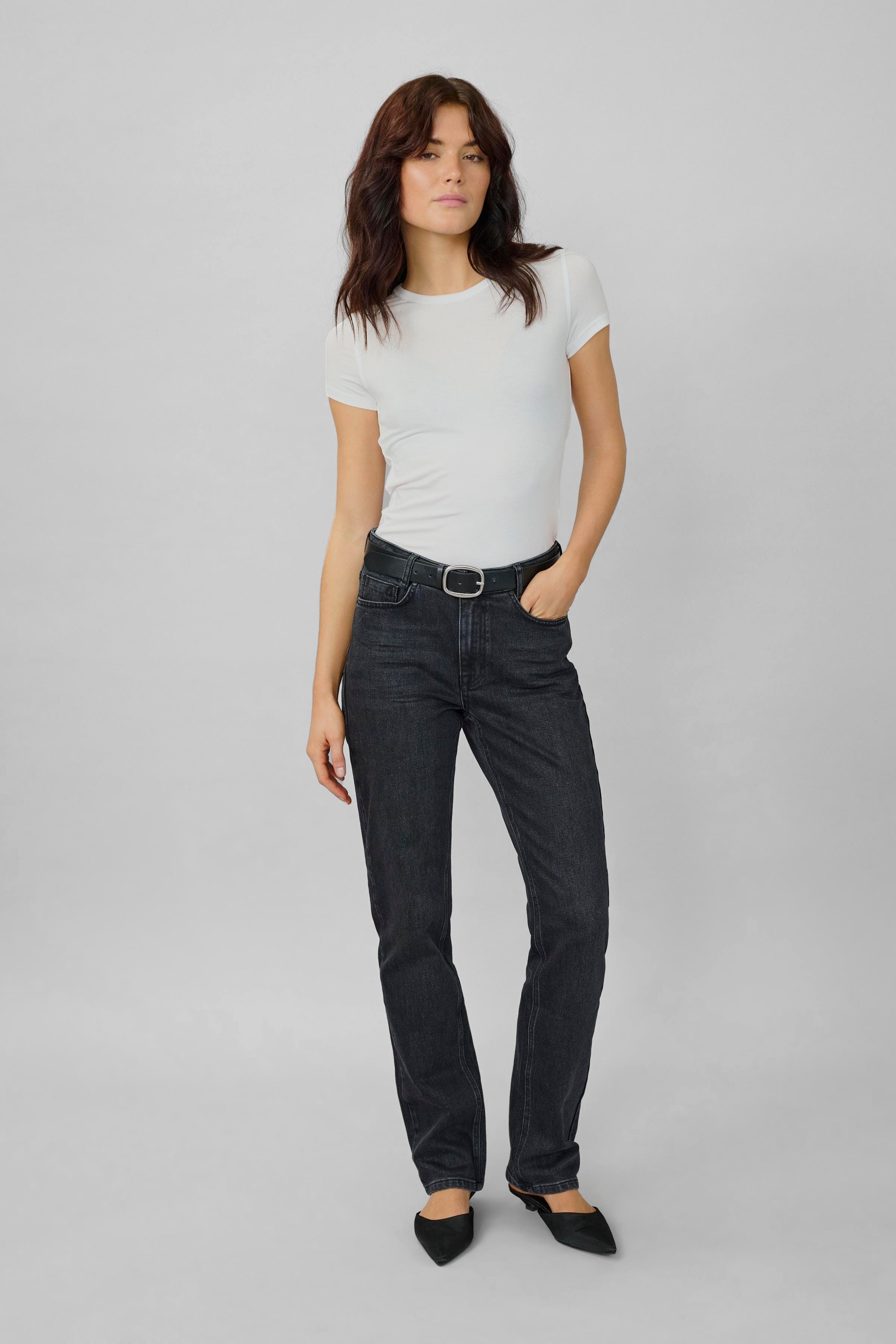 16 THE MODAL TEE LOOKBOOK FRONT 10703596-110601