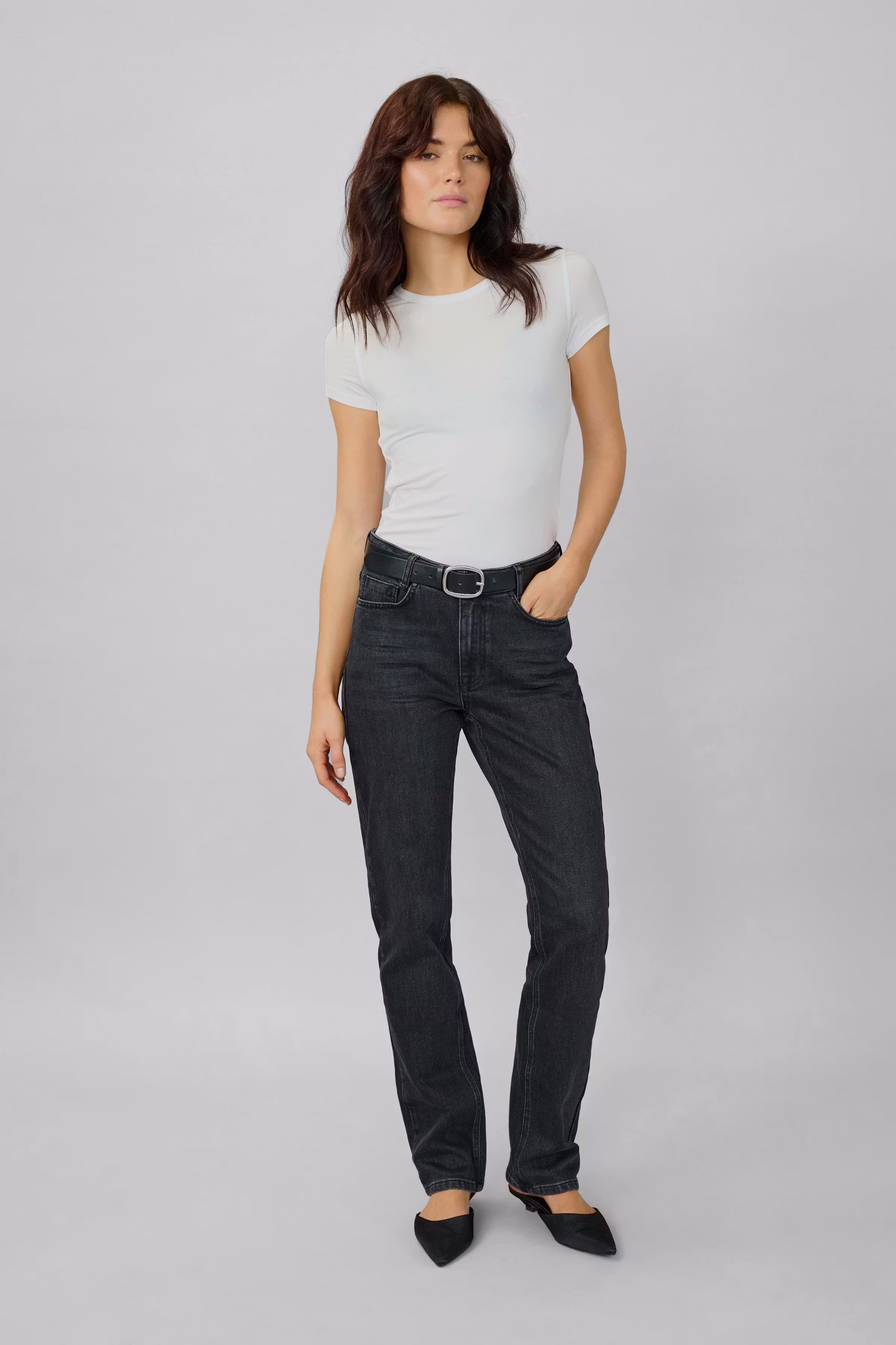 16 THE MODAL TEE LOOKBOOK FRONT 10703596-110601