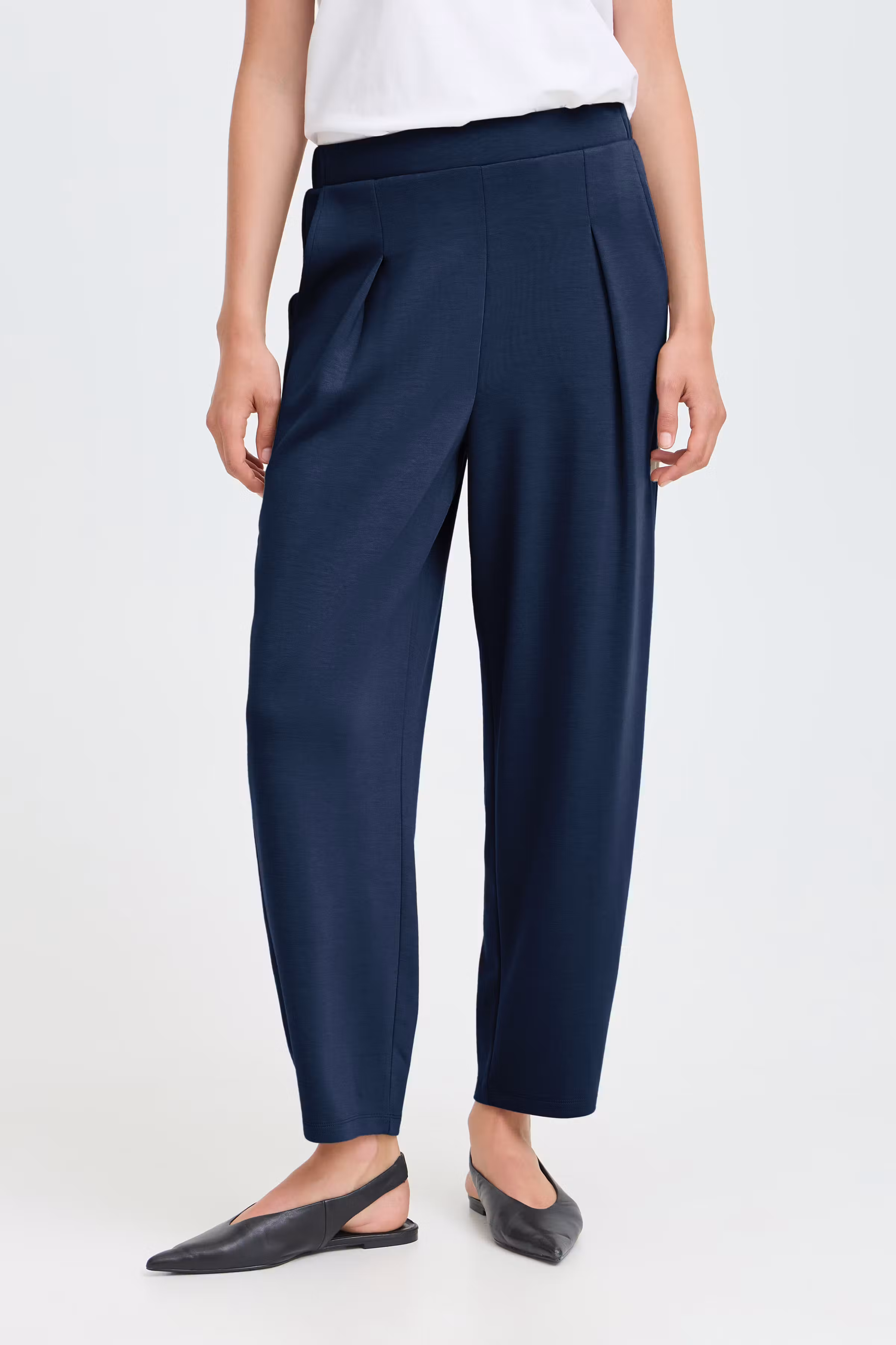 FRAURORA Hose LOOKBOOK FRONT 20618034-193923