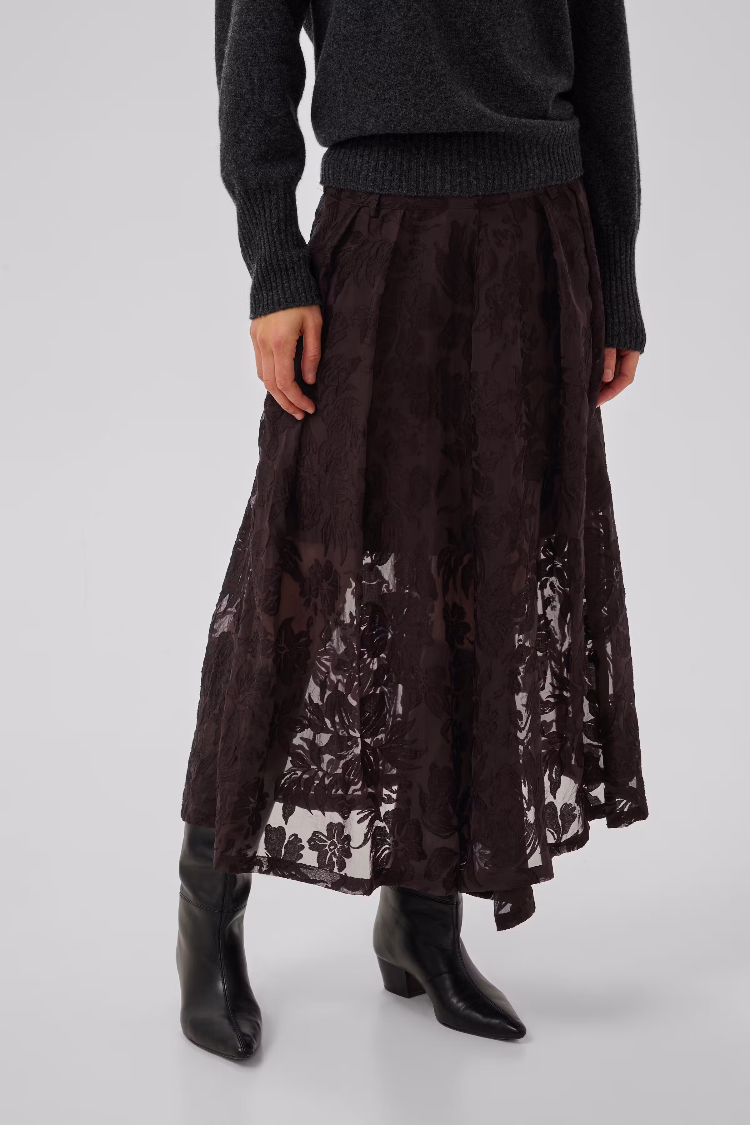 MWEnya Spitzenrock LOOKBOOK FRONT 10705753-1000133