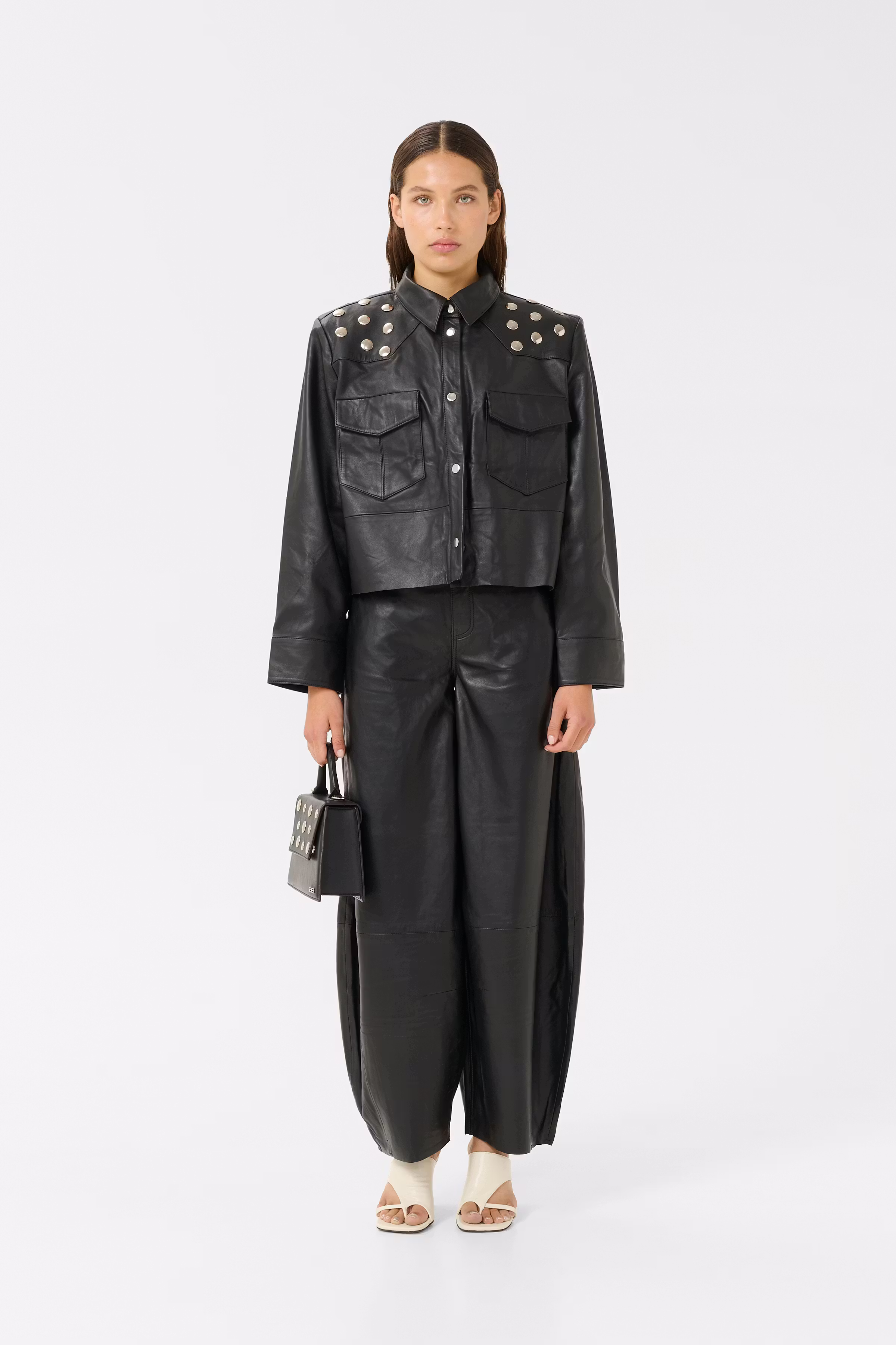 GZrio Leather shirt LOOKBOOK FRONT 10910464-100017