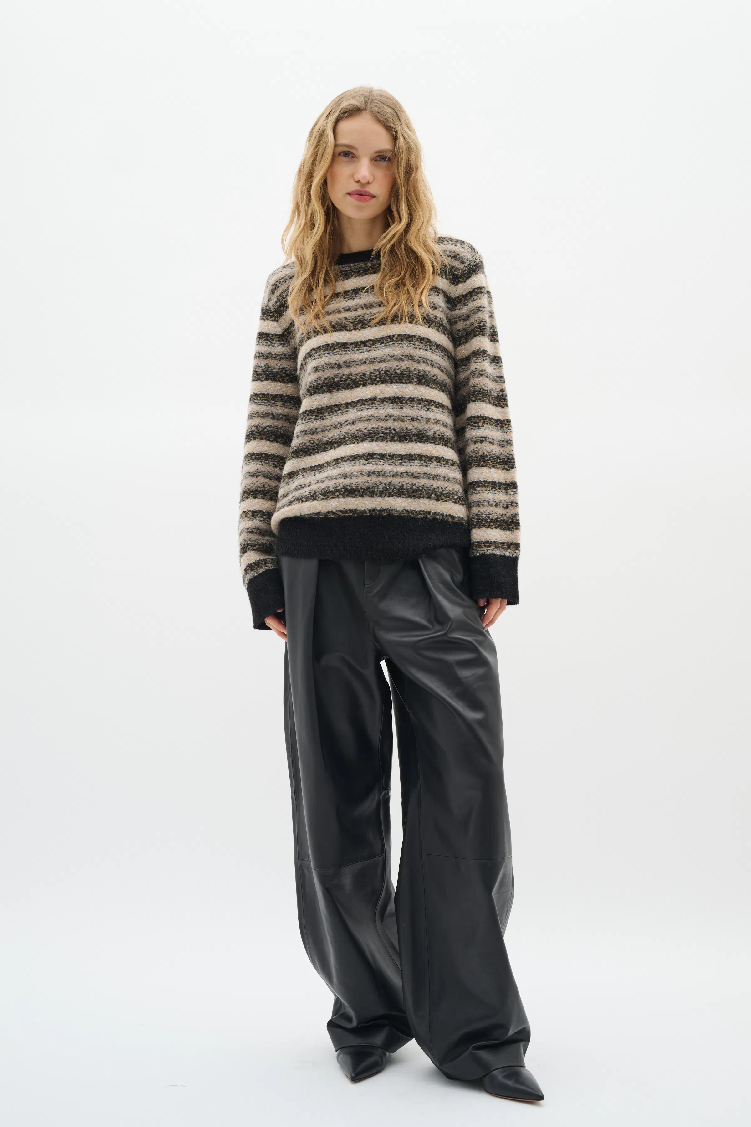 GilliaIW Pullover LOOKBOOK FRONT 30110928-304159