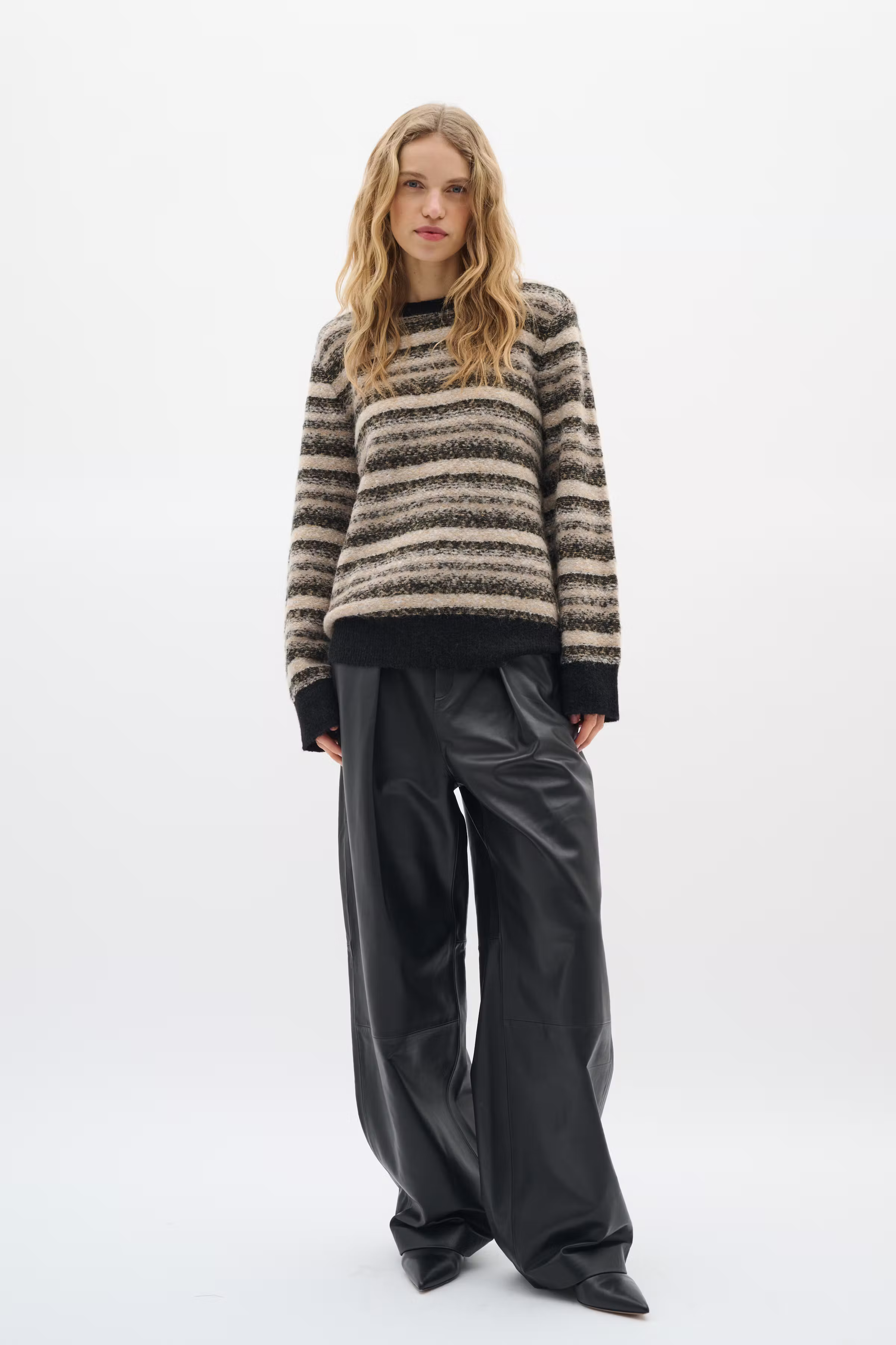 GilliaIW Pullover LOOKBOOK FRONT 30110928-304159