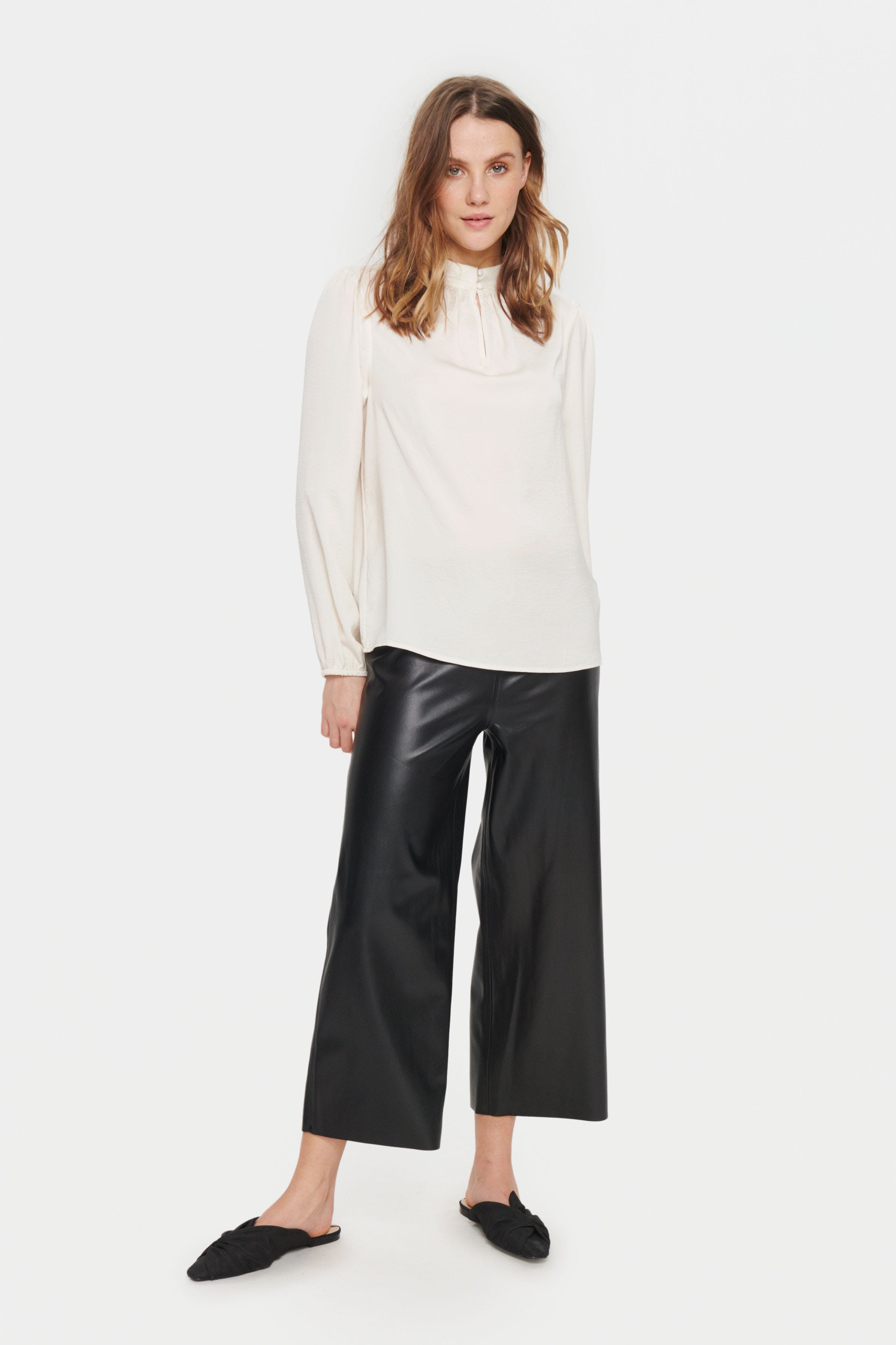 LaireenSZ Blus LOOKBOOK FRONT 30511825-110605