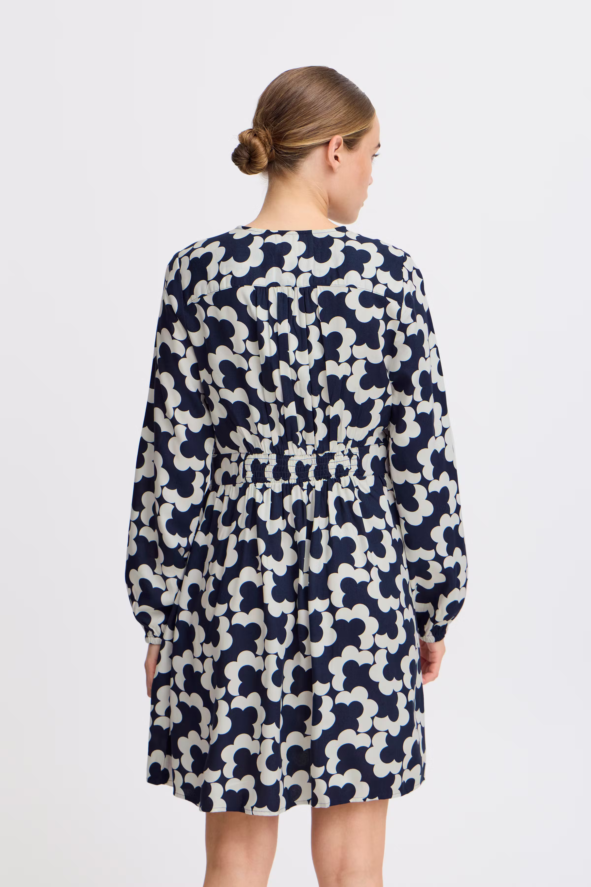 IHNASREEN Dress LOOKBOOK BACK 20121992-204371