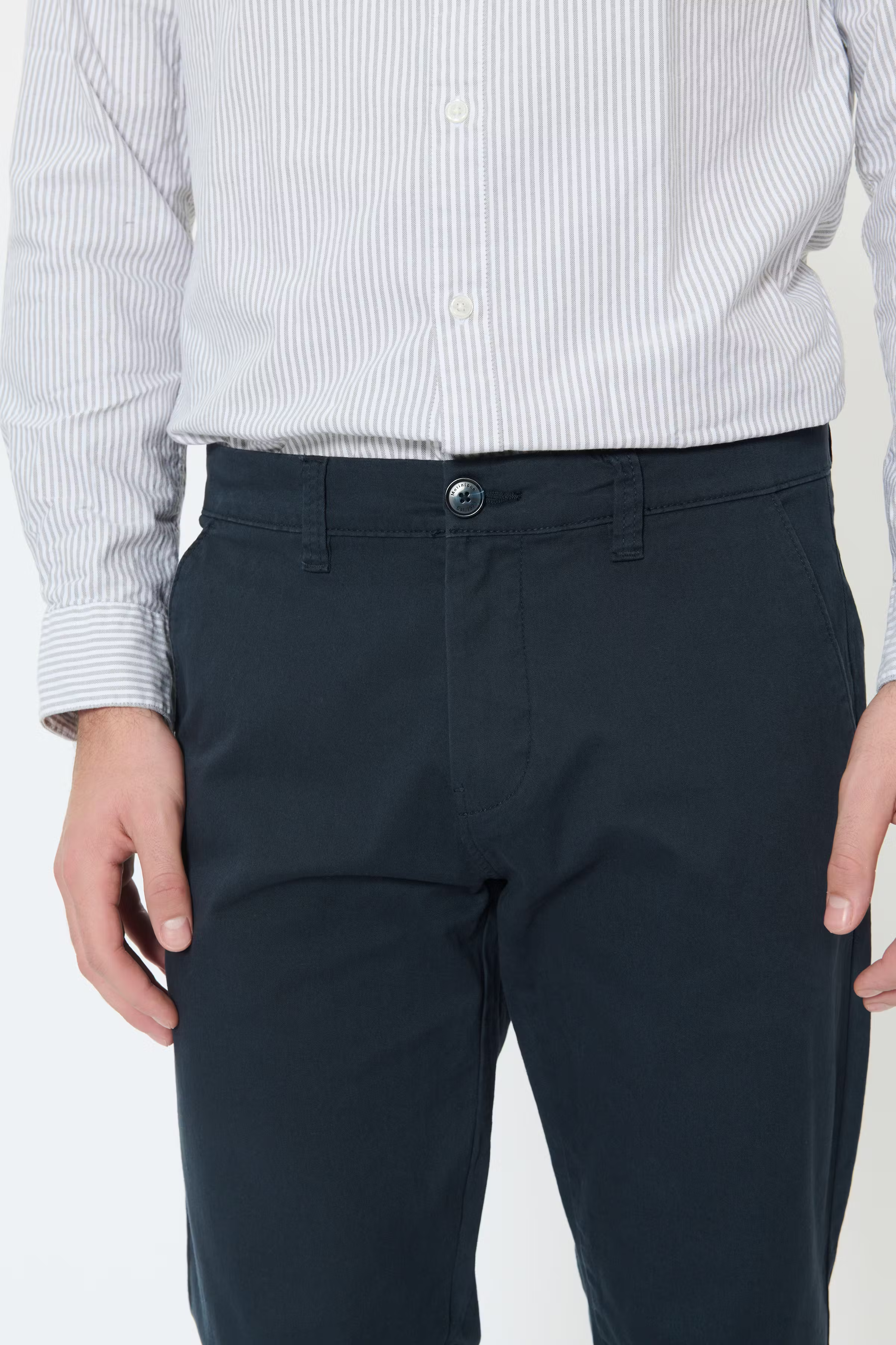 MABrent Trousers LOOKBOOK DETAIL 30207455-194011