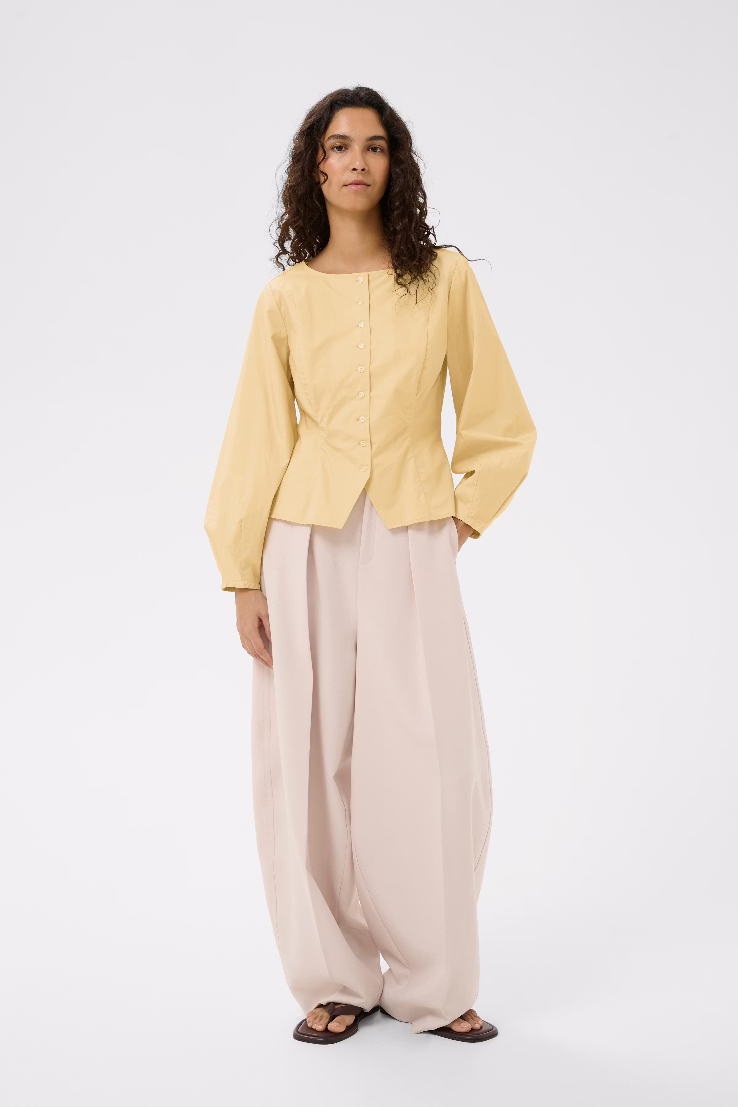 LELOIW Fitted PoplinSkjorte LOOKBOOK FRONT 30112343-130916