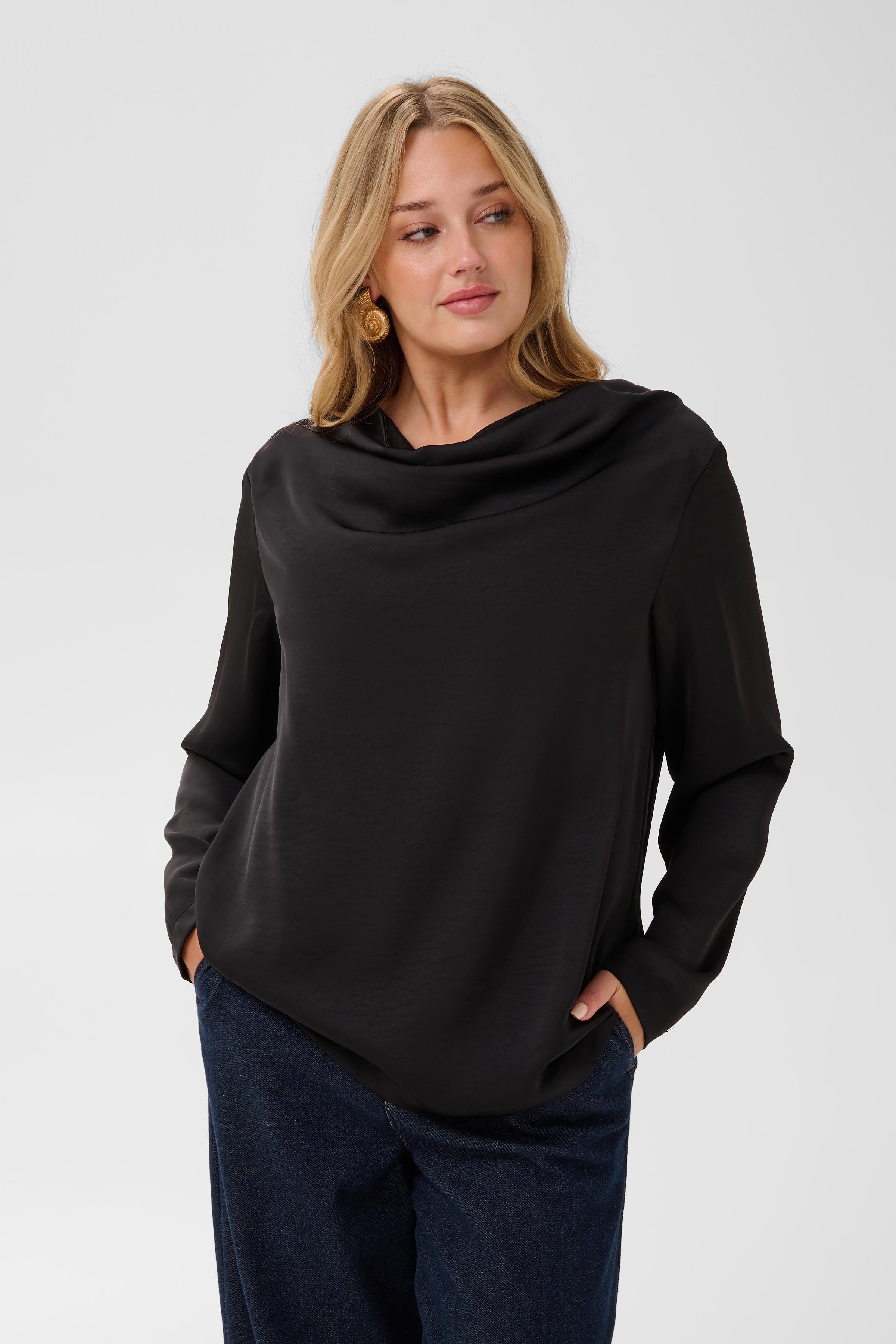 KClori Blouse LOOKBOOK FRONT 10584567-100121