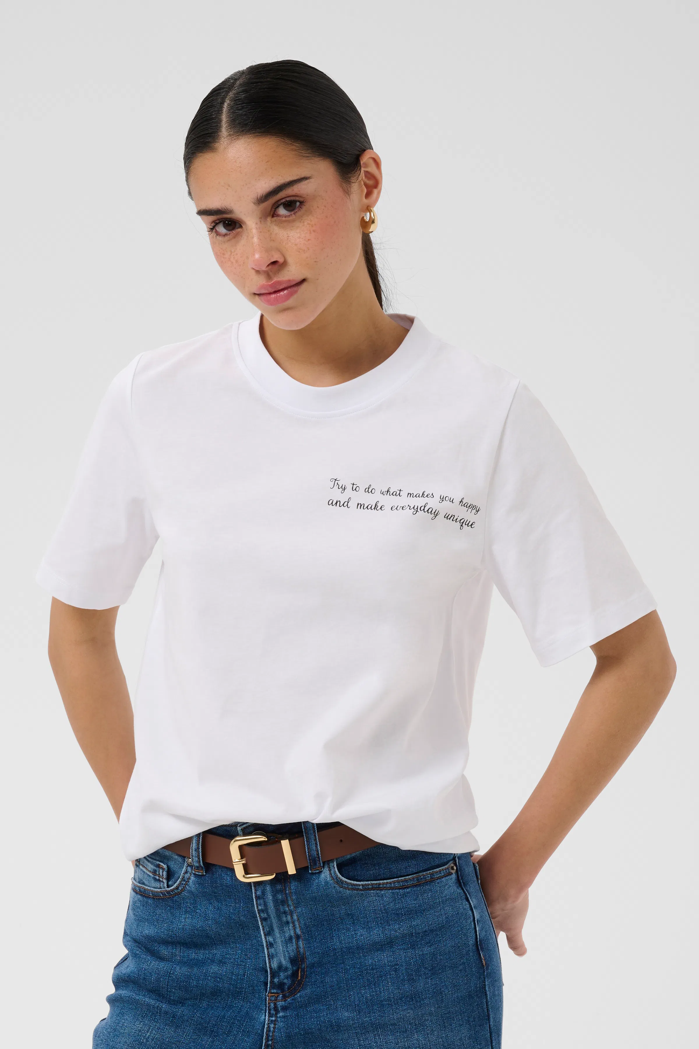 KAamse T-shirt LOOKBOOK FRONT 10511890-110601