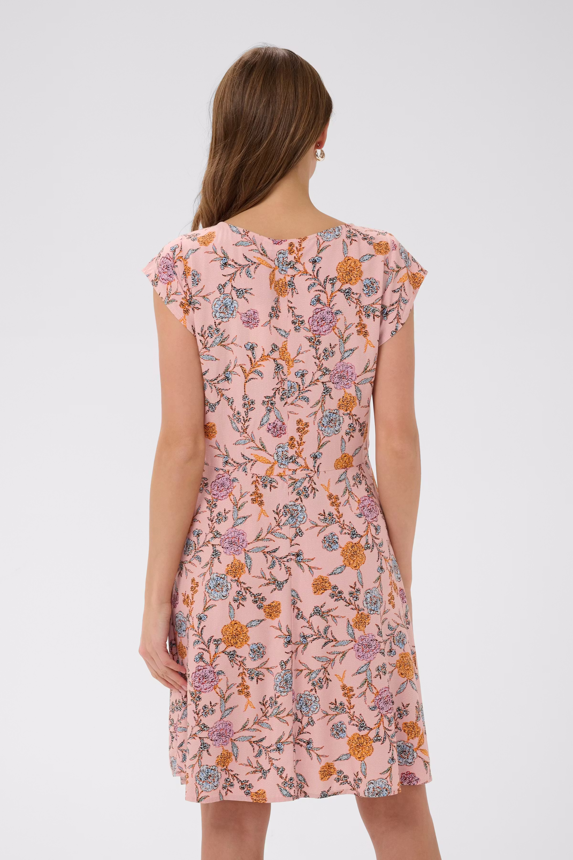 GislaSZ Kleid LOOKBOOK BACK 30511203-304266