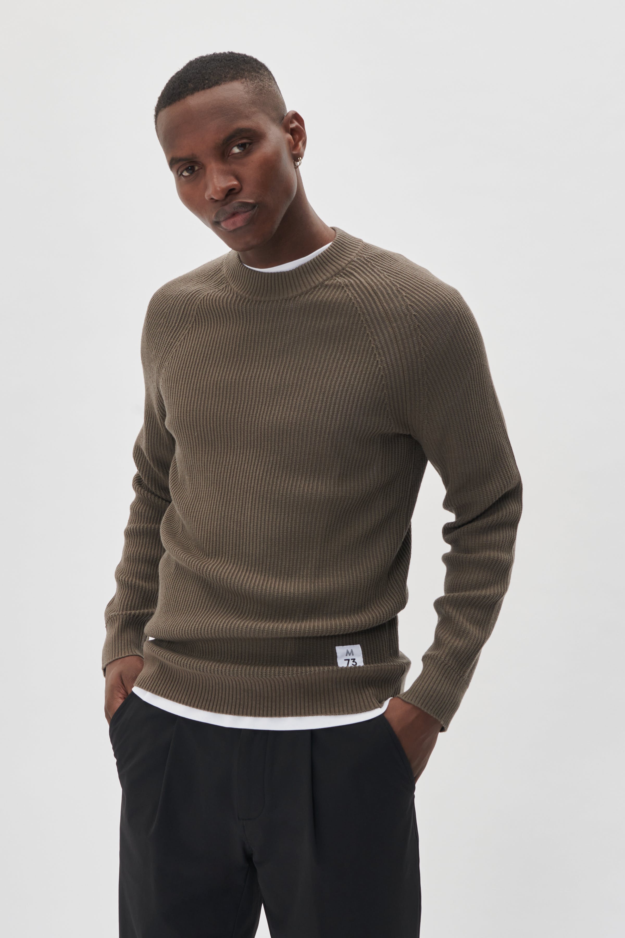 MAjobo M73 Pullover LOOKBOOK FRONT 30207488-190808