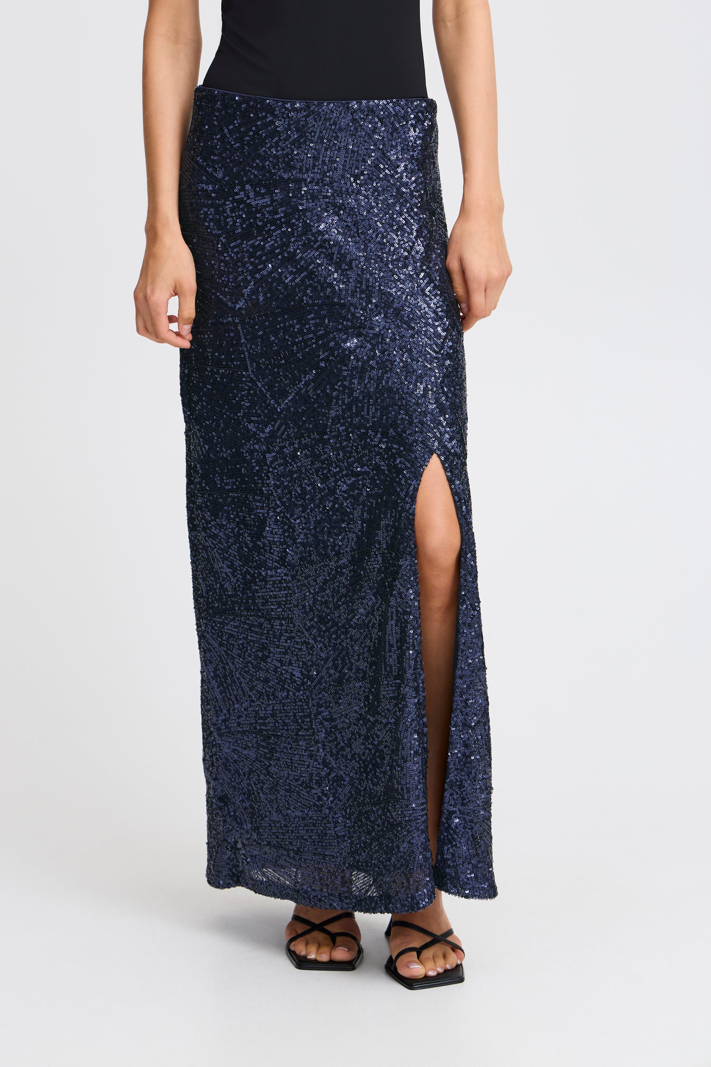 IHFAUCA Skjørt LOOKBOOK FRONT 20122155-193831