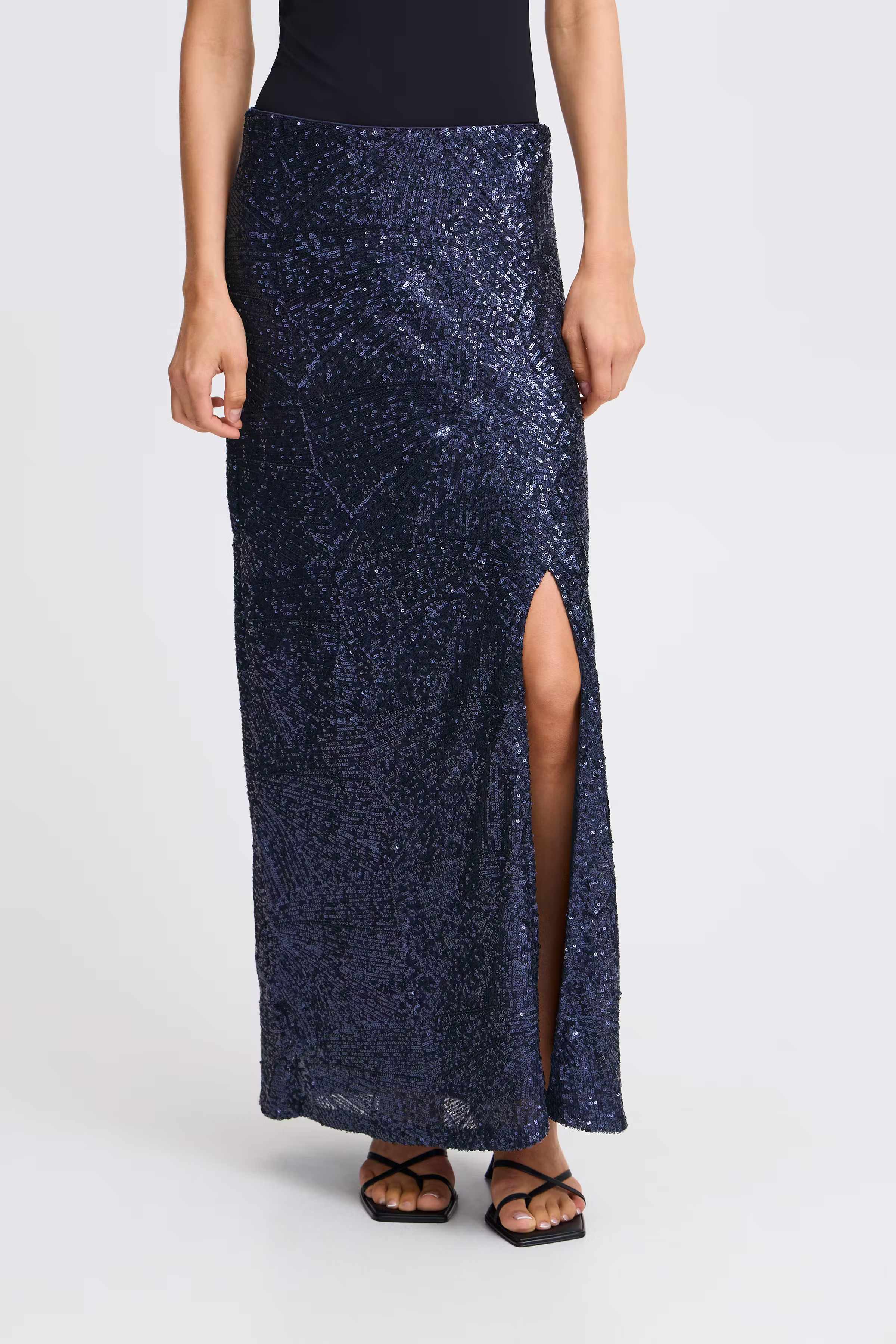 IHFAUCA Skjørt LOOKBOOK FRONT 20122155-193831